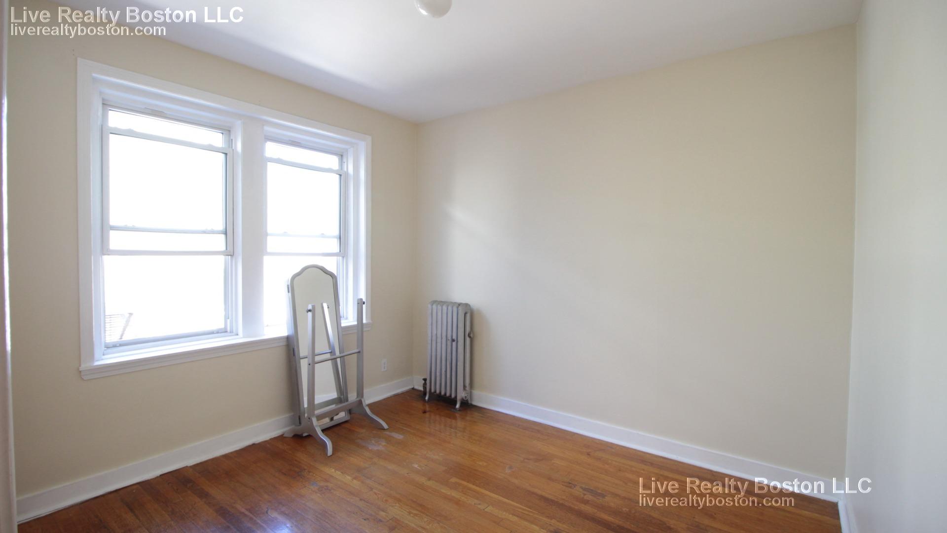 1189 Commonwealth Ave, Allston