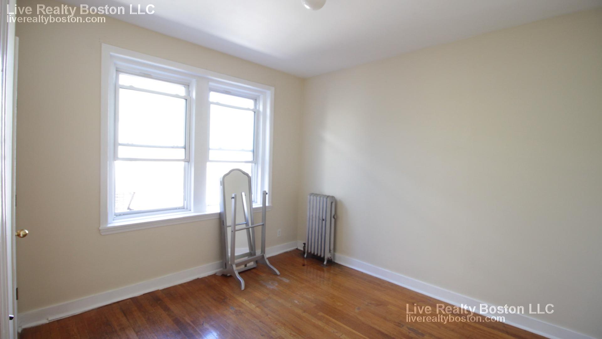 1189 Commonwealth Ave, Allston