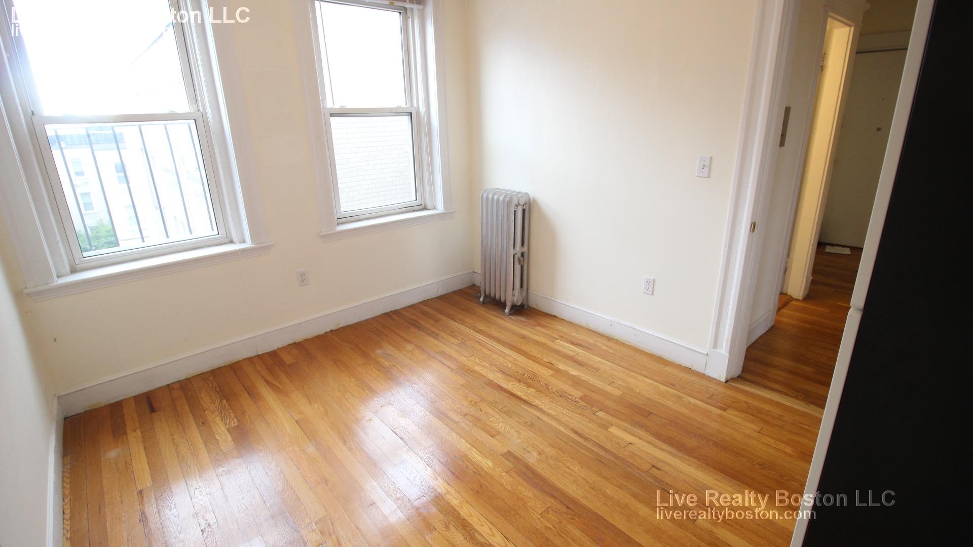 1637 Commonwealth Ave, Brighton