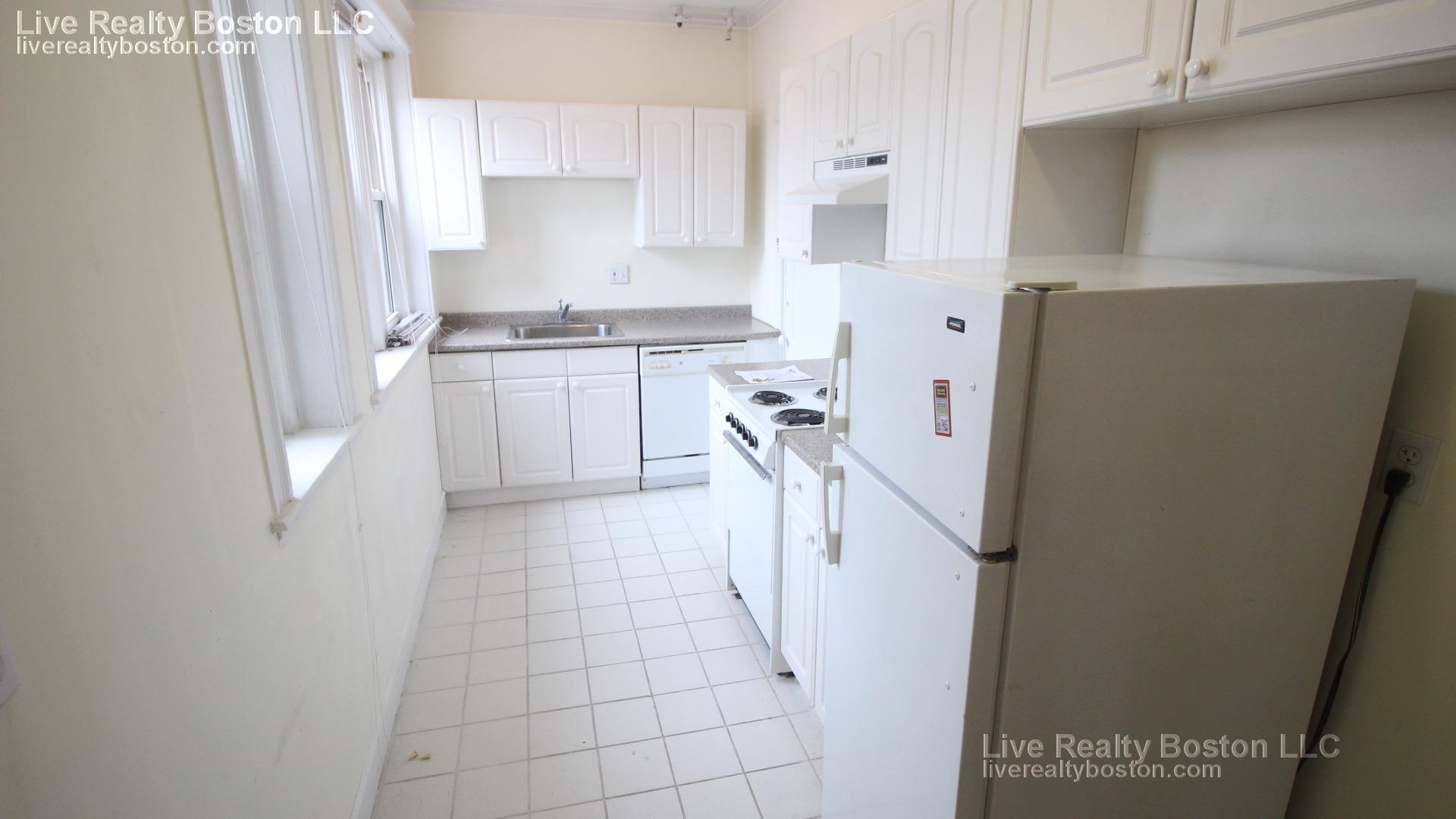 1637 Commonwealth Ave, Brighton