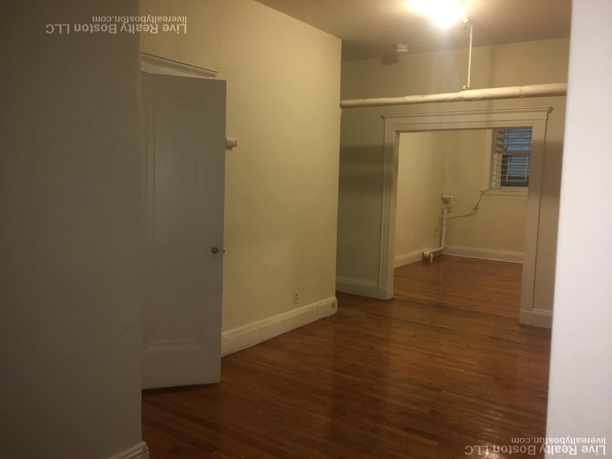 116 Washington St, Brighton