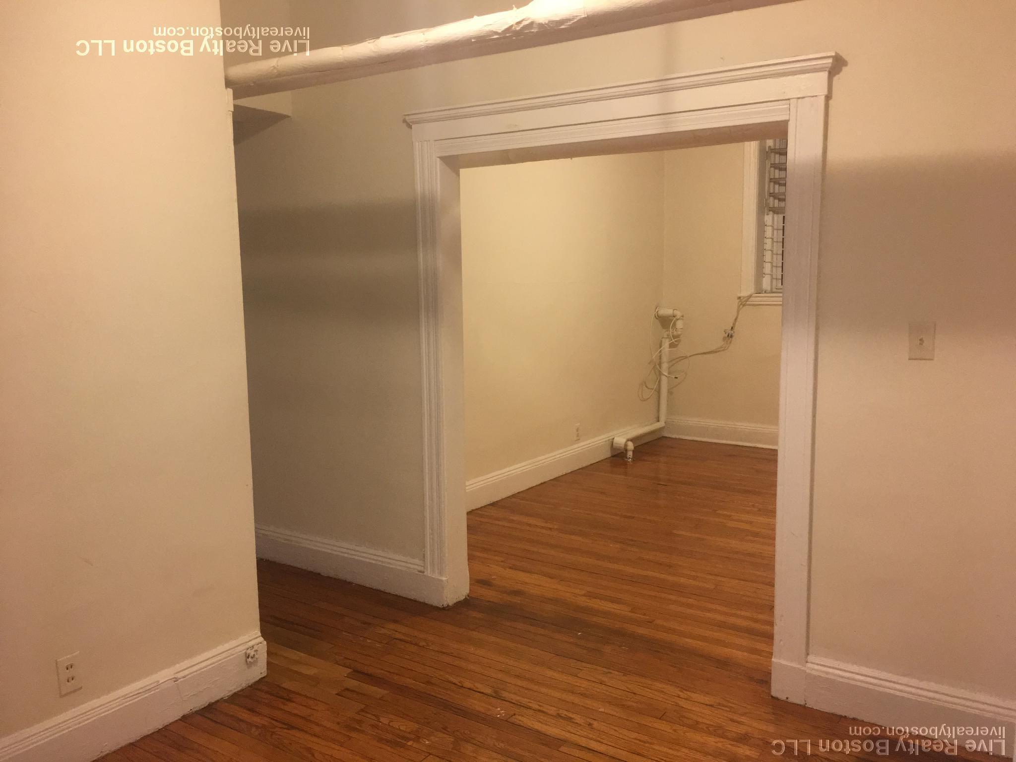 116 Washington St, Brighton