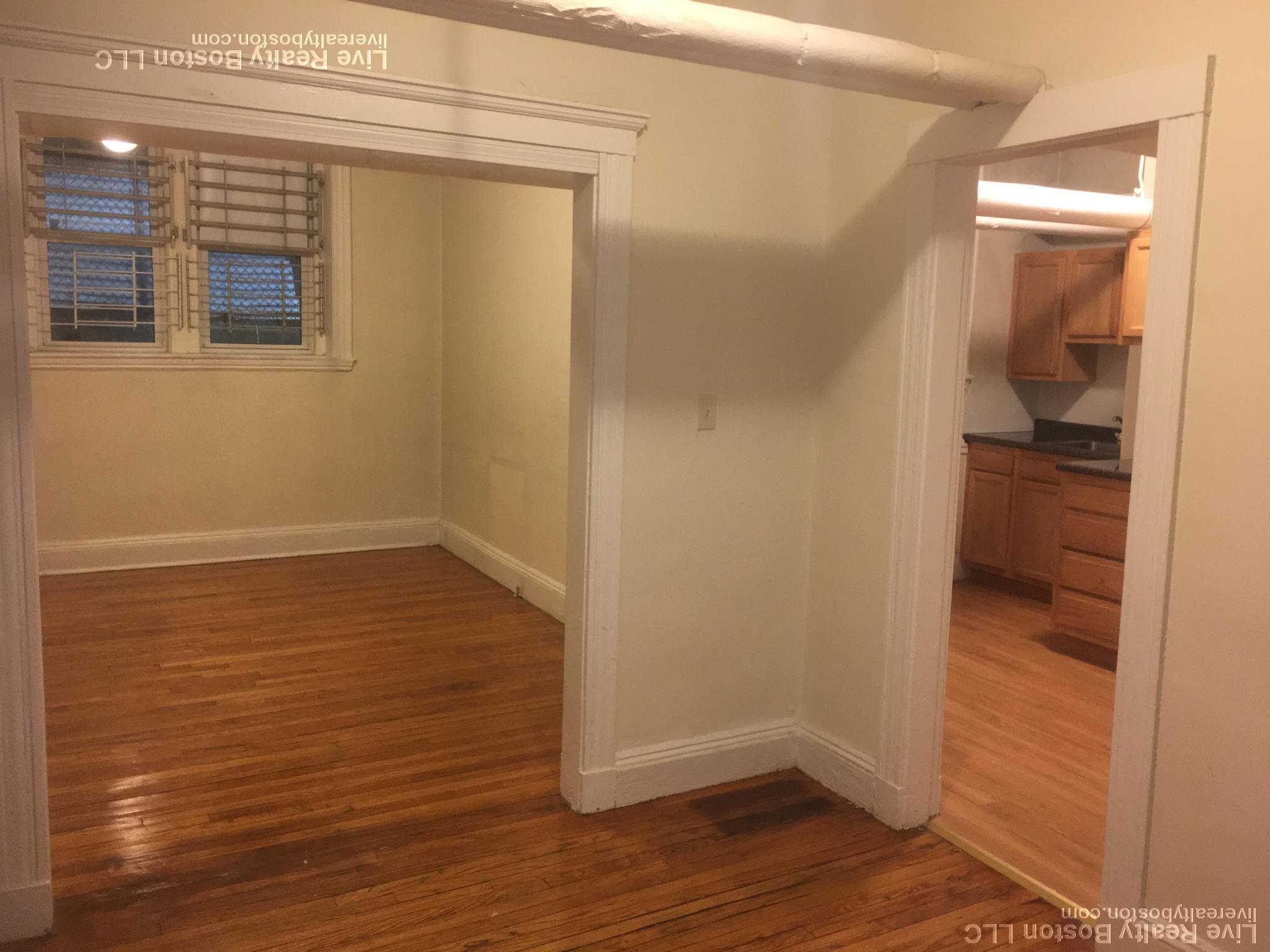 116 Washington St, Brighton