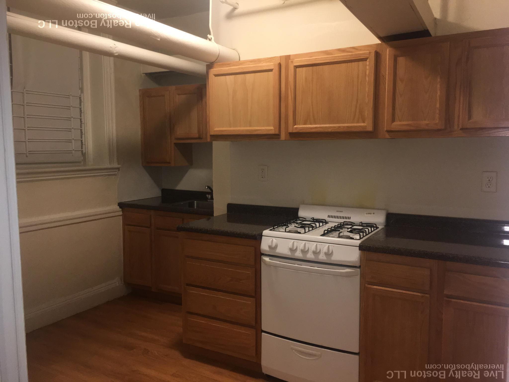 116 Washington St, Brighton