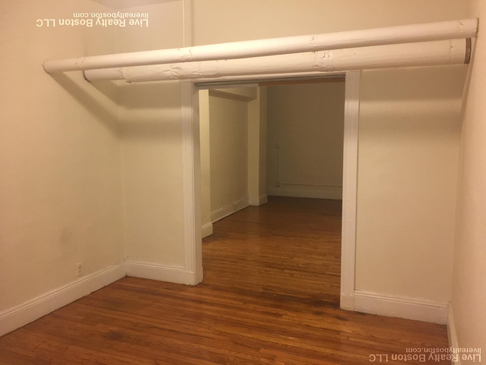 116 Washington St, Brighton