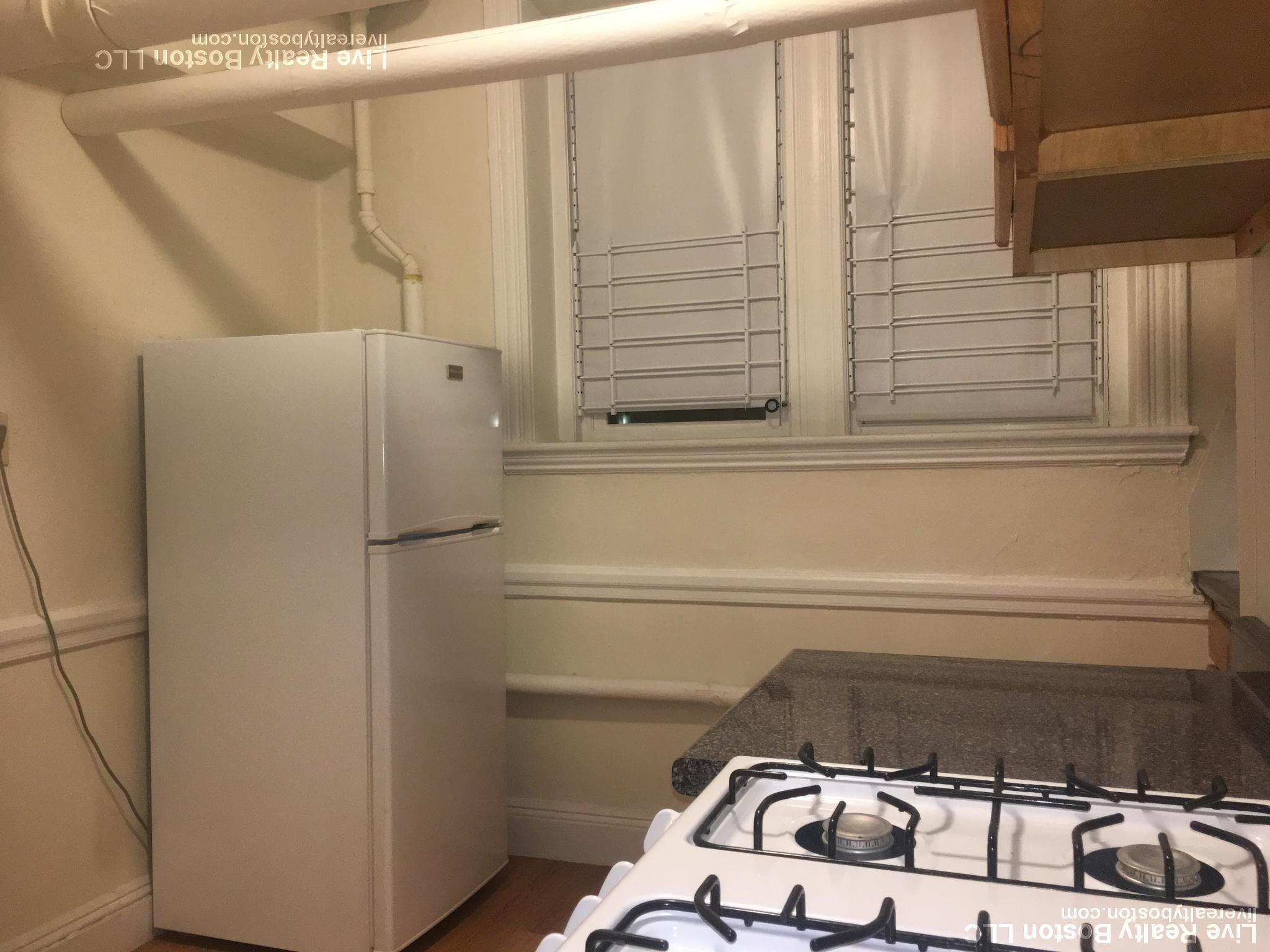 116 Washington St, Brighton