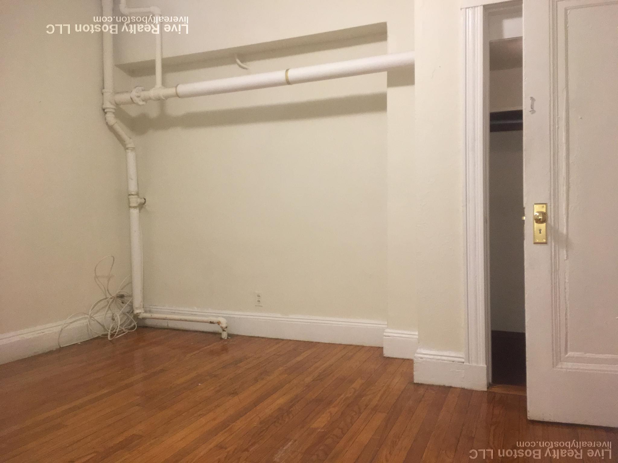 116 Washington St, Brighton