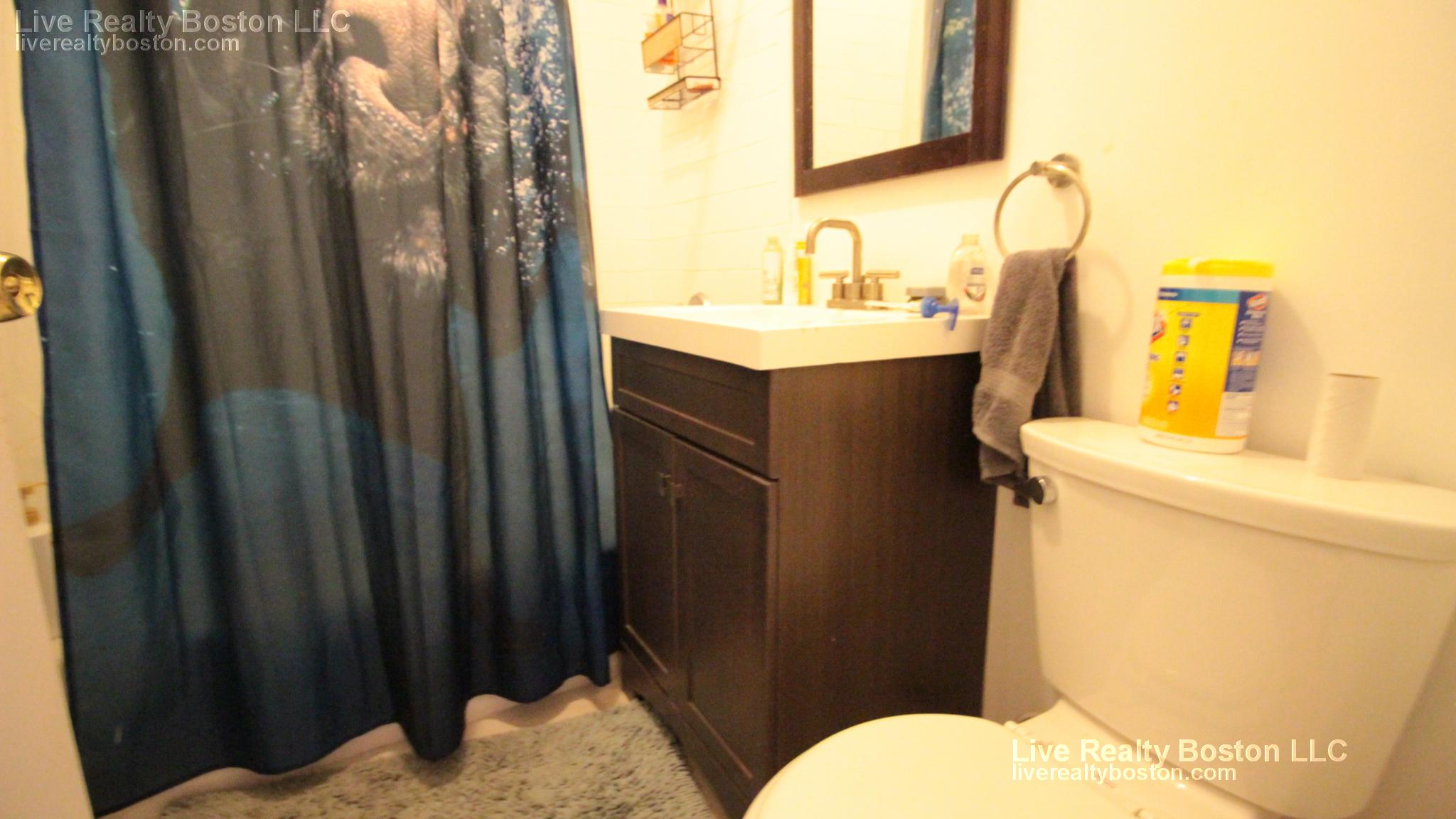 6 bed, 2 bath apartment for rent at 610 Columbus Ave Unit 2, South End — photo 2 of 15