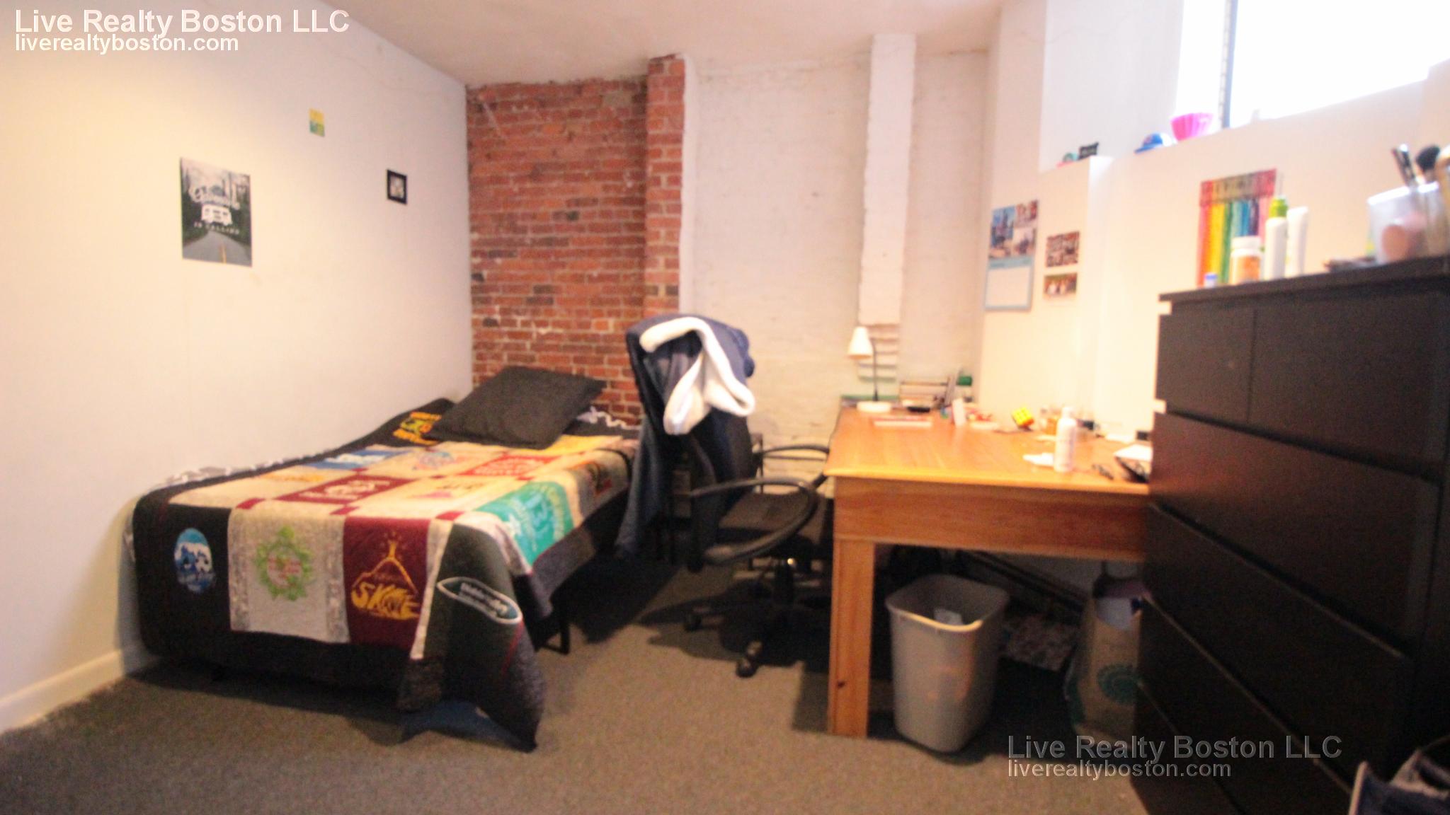 6 bed, 2 bath apartment for rent at 610 Columbus Ave Unit 2, South End — photo 8 of 15