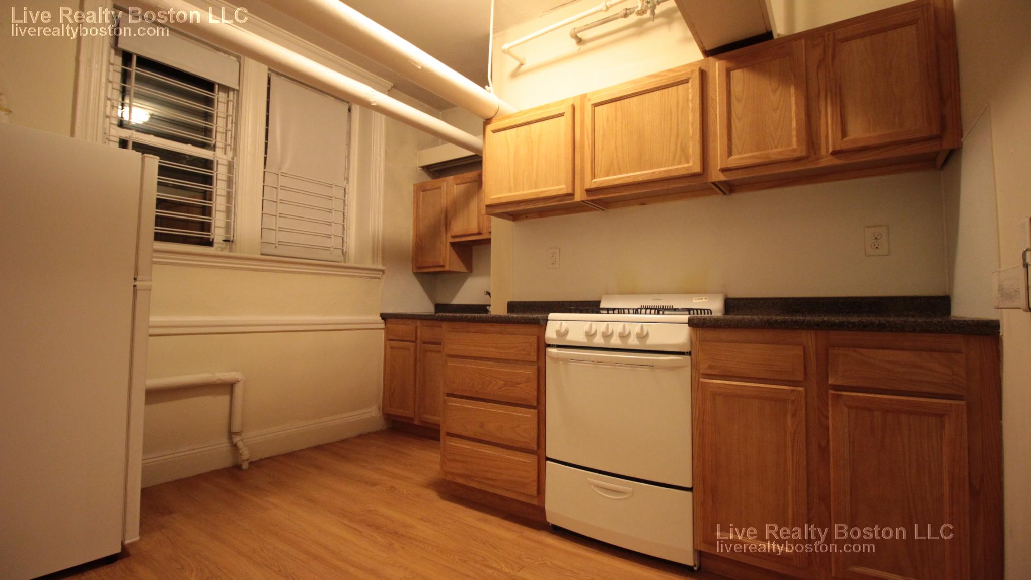 116 Washington St, Brighton