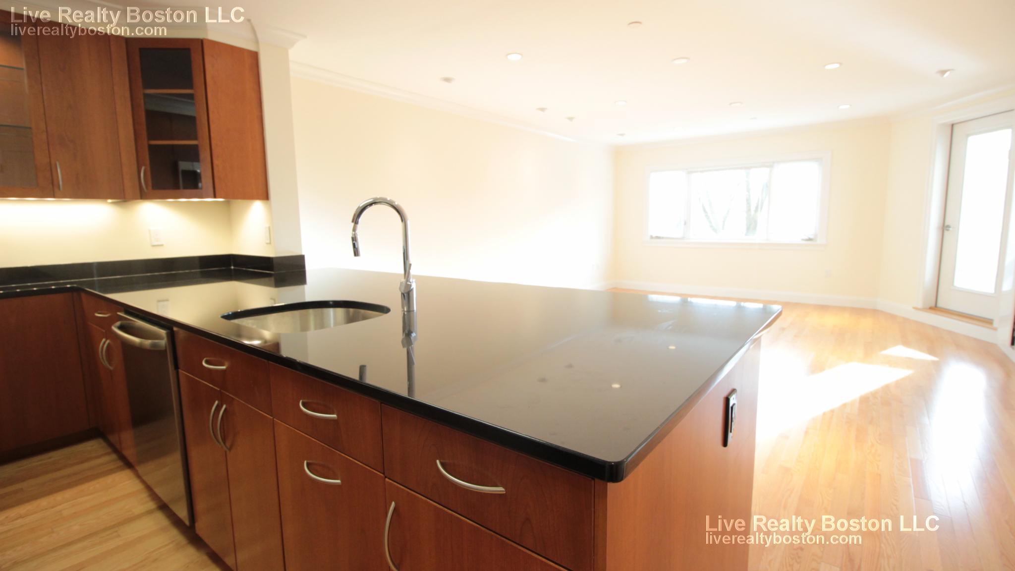 1443 Beacon St, Coolidge Corner