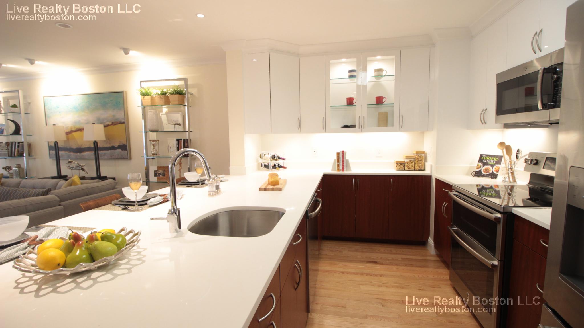 1443 Beacon St, Coolidge Corner