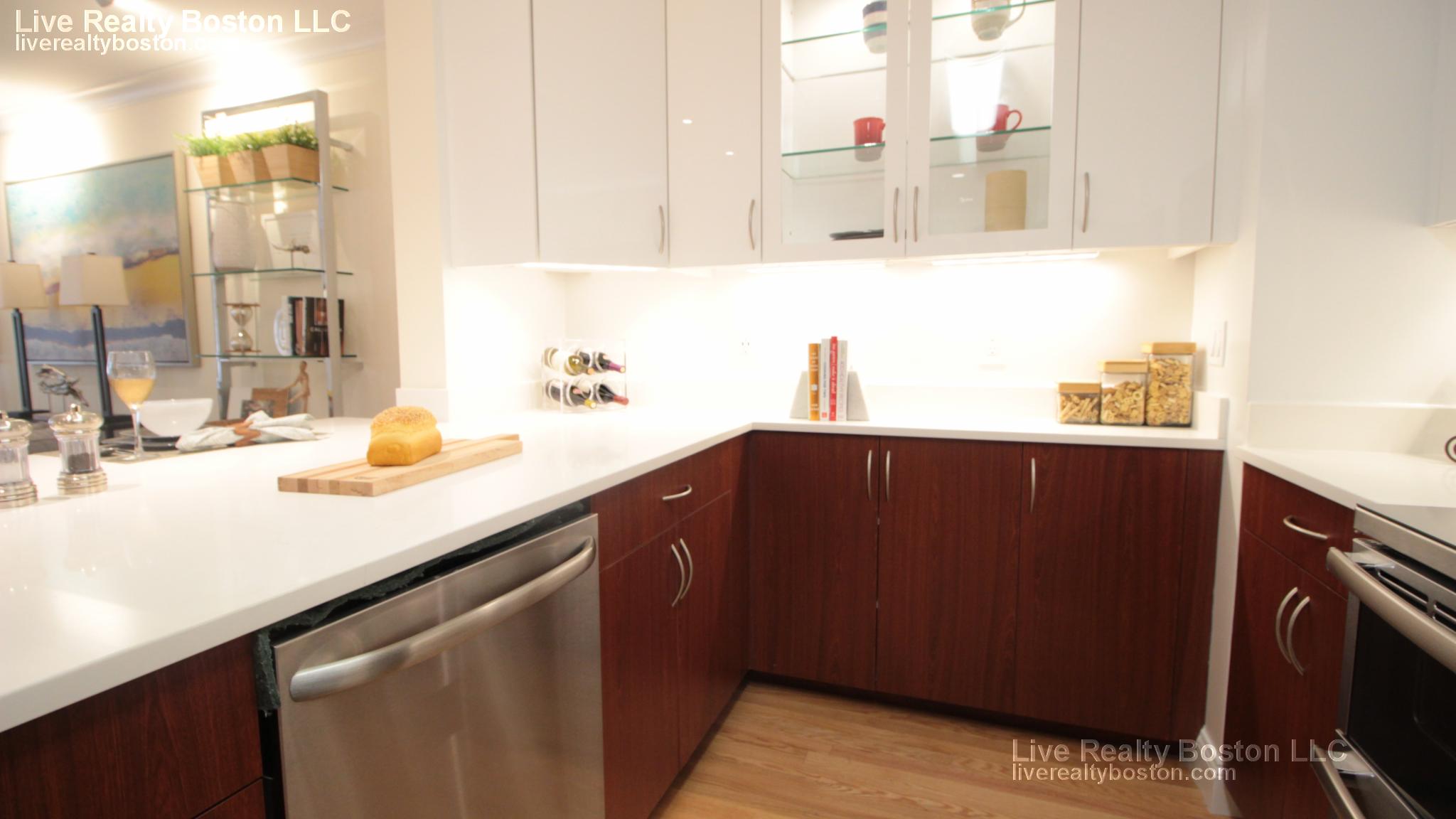 1443 Beacon St, Coolidge Corner