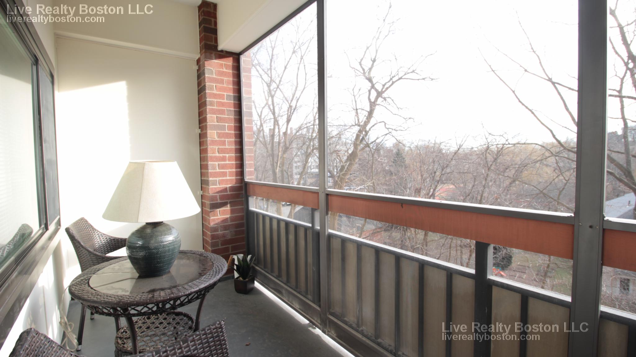 1443 Beacon St, Coolidge Corner