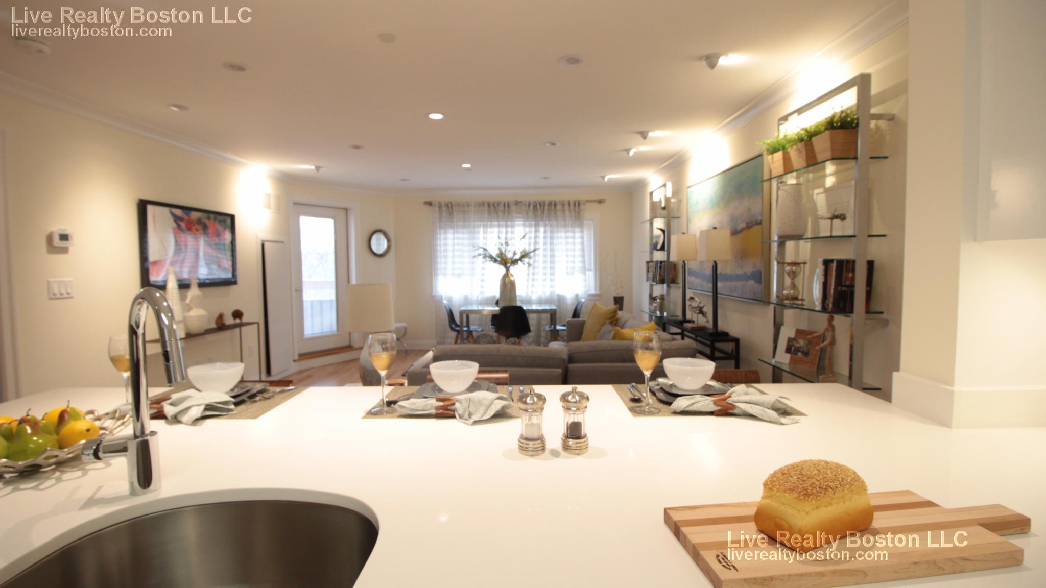 1443 Beacon St, Coolidge Corner