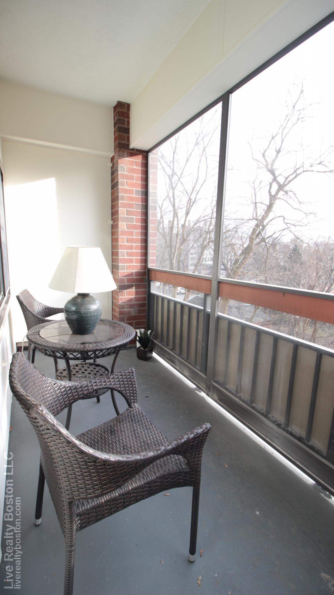 1443 Beacon St, Coolidge Corner