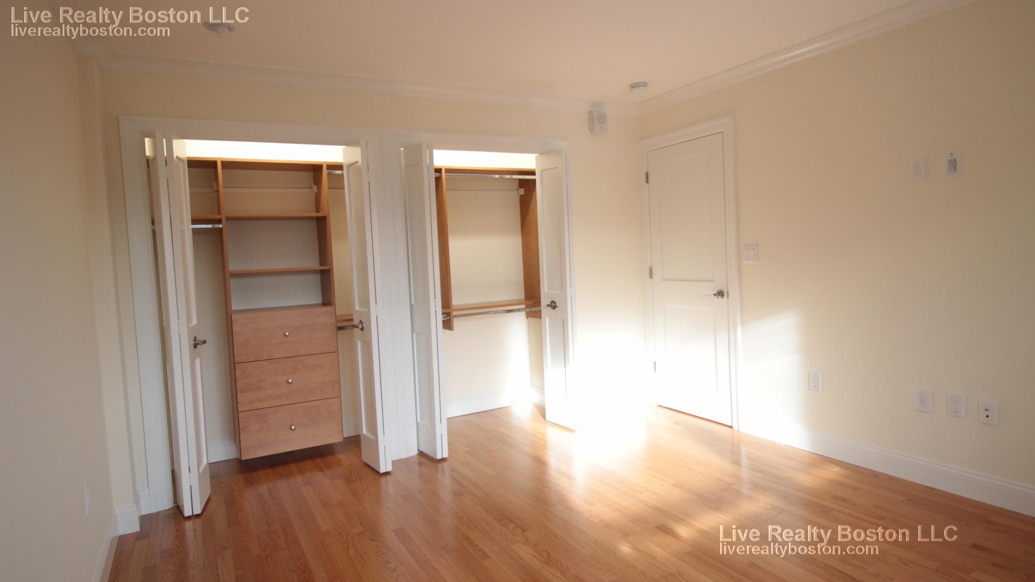 1443 Beacon St, Coolidge Corner