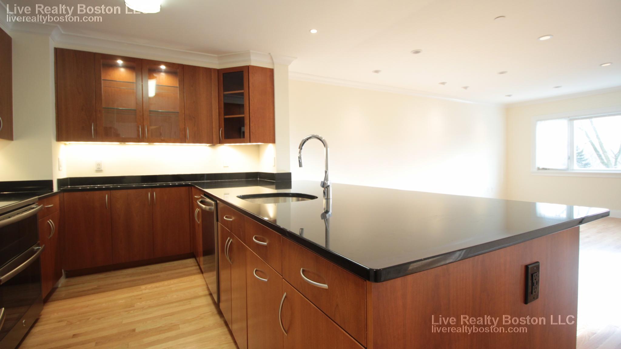 1443 Beacon St, Coolidge Corner