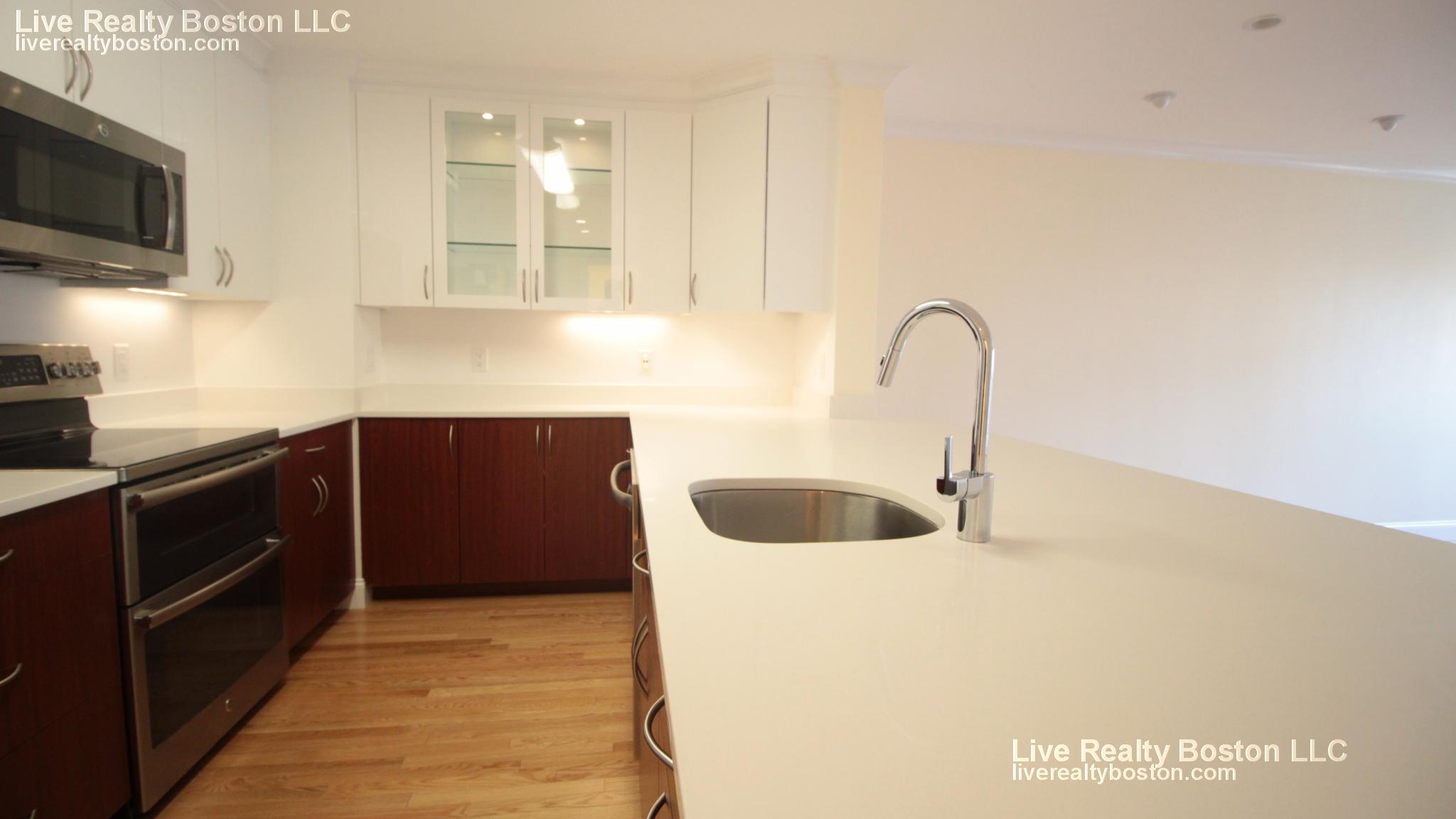 1443 Beacon St, Coolidge Corner