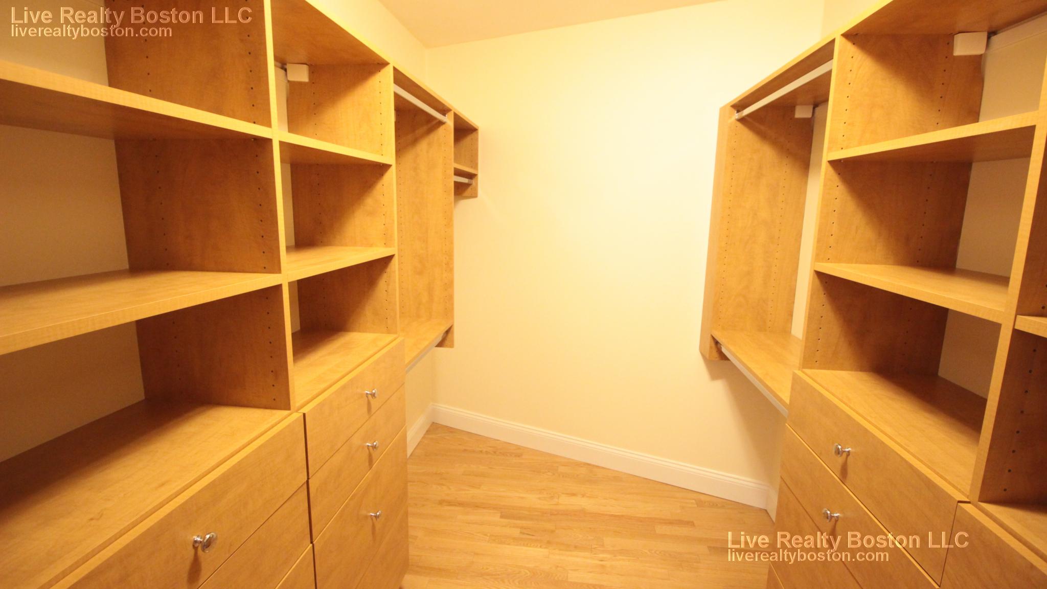 1443 Beacon St, Coolidge Corner