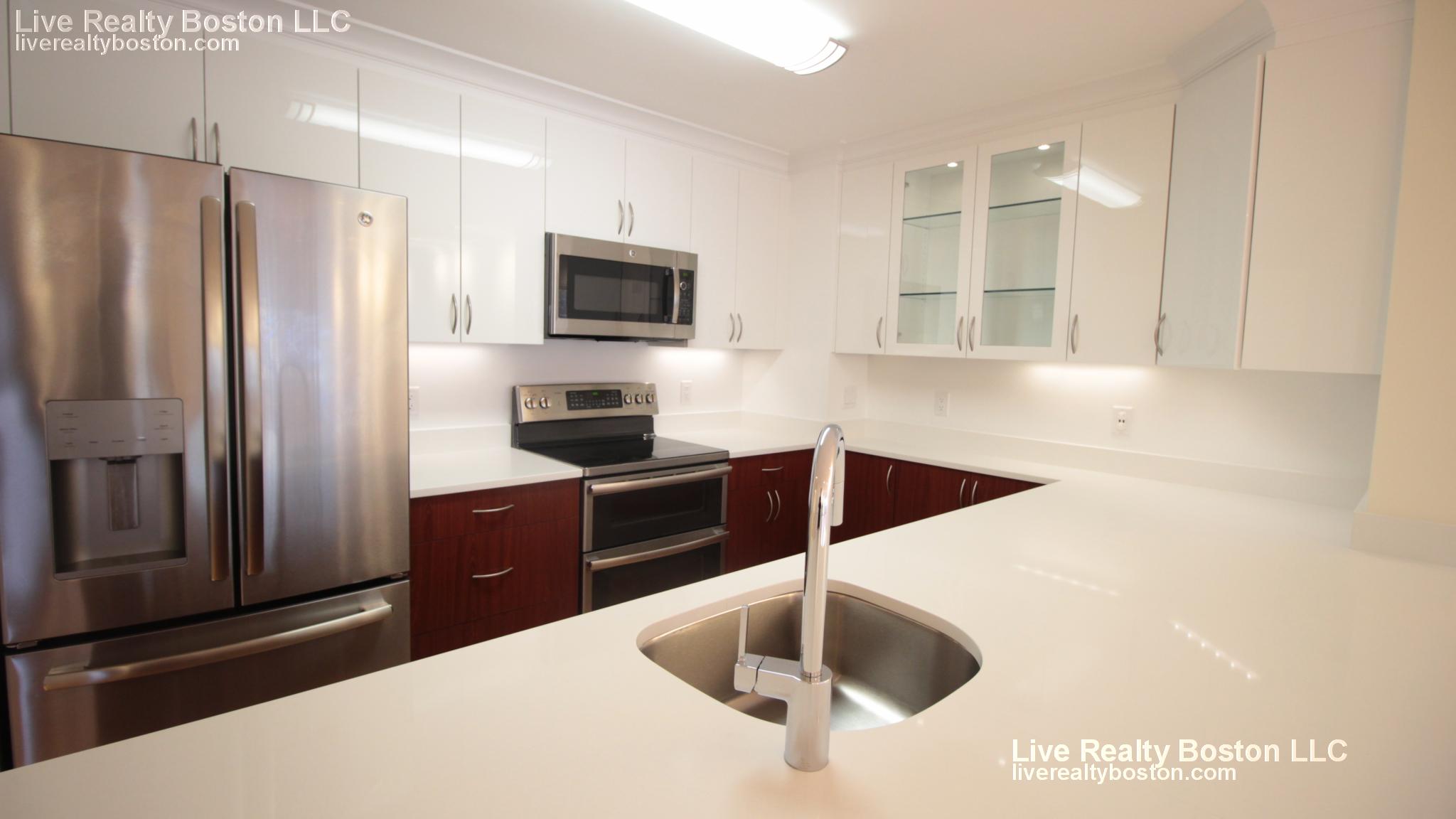 1443 Beacon St, Coolidge Corner