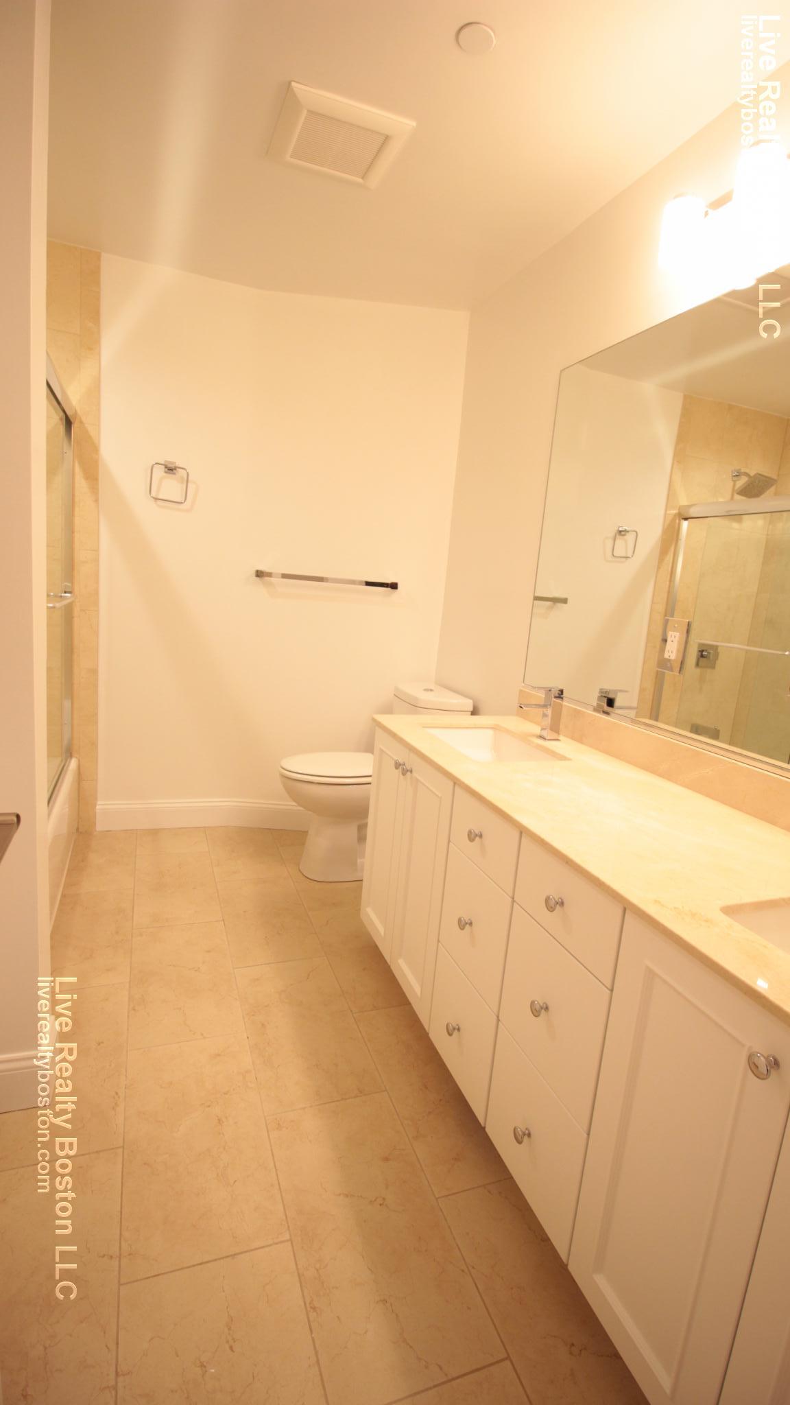 1443 Beacon St, Coolidge Corner