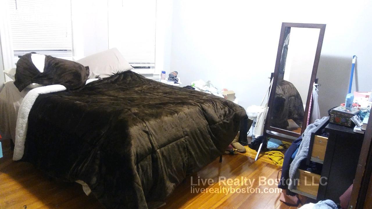 10 Cambridge Ter, Porter Square