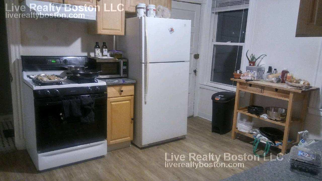 10 Cambridge Ter, Porter Square