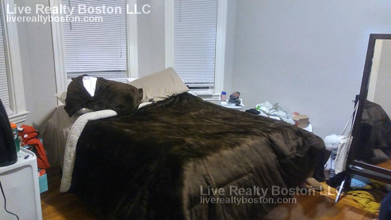 10 Cambridge Ter, Porter Square