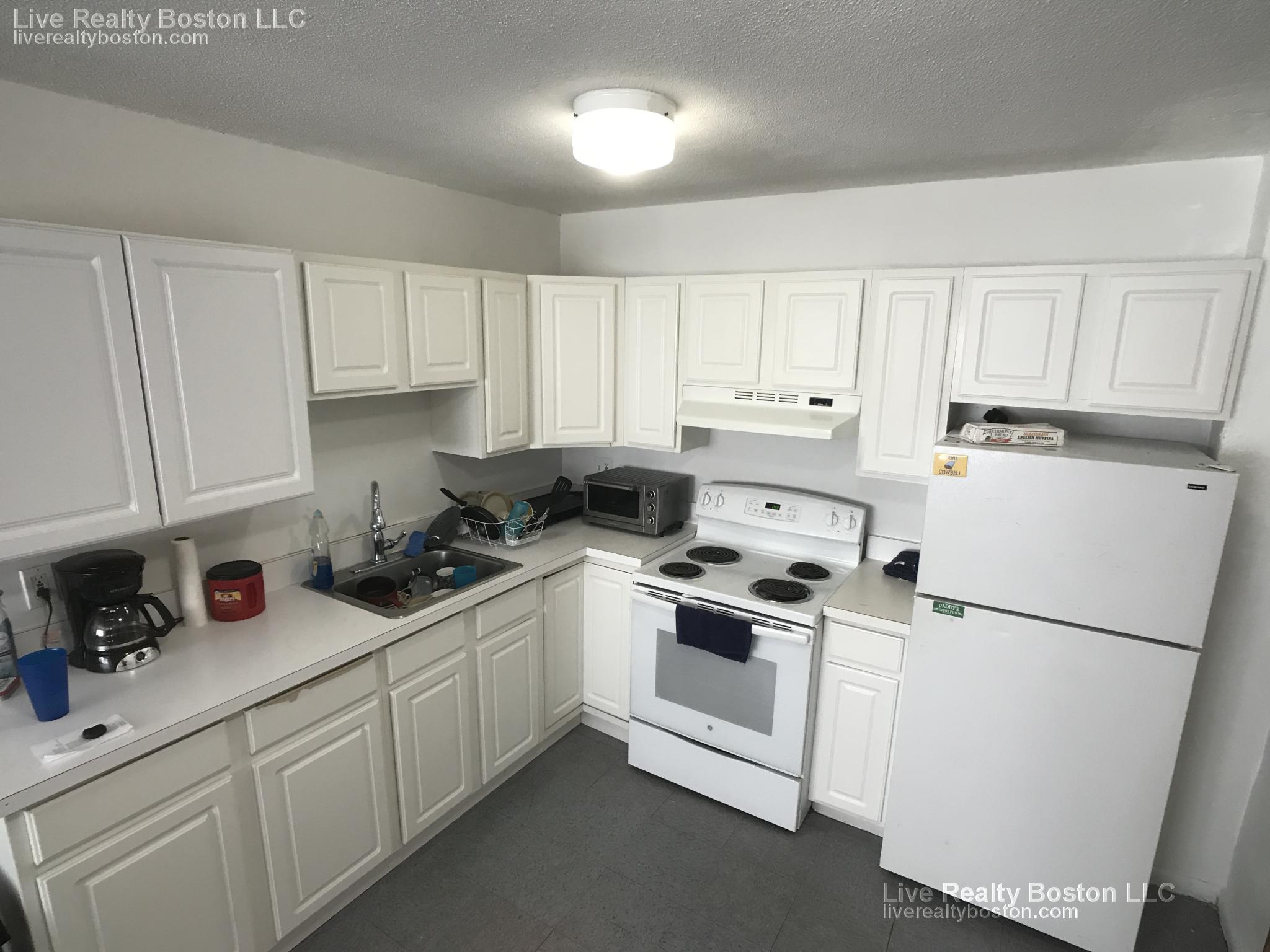 226 Parker Hill Ave, Mission Hill