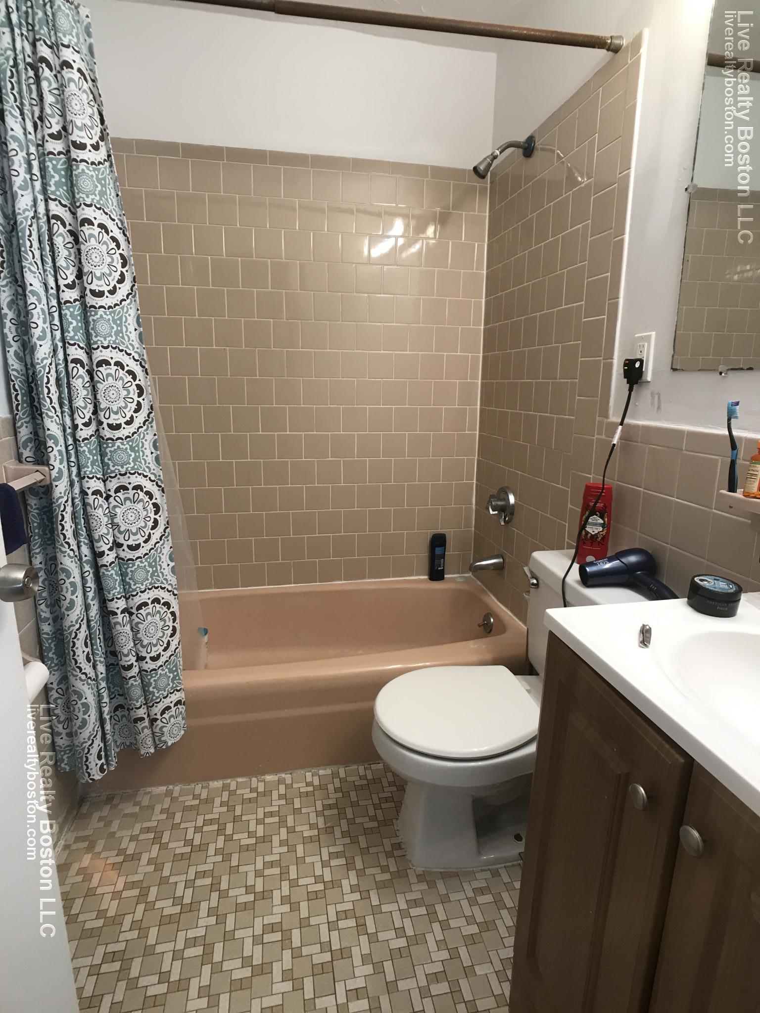 226 Parker Hill Ave, Mission Hill