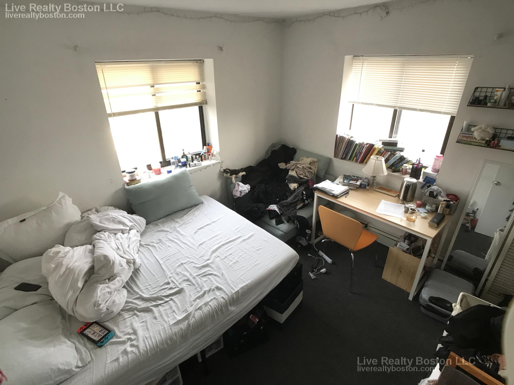 226 Parker Hill Ave, Mission Hill