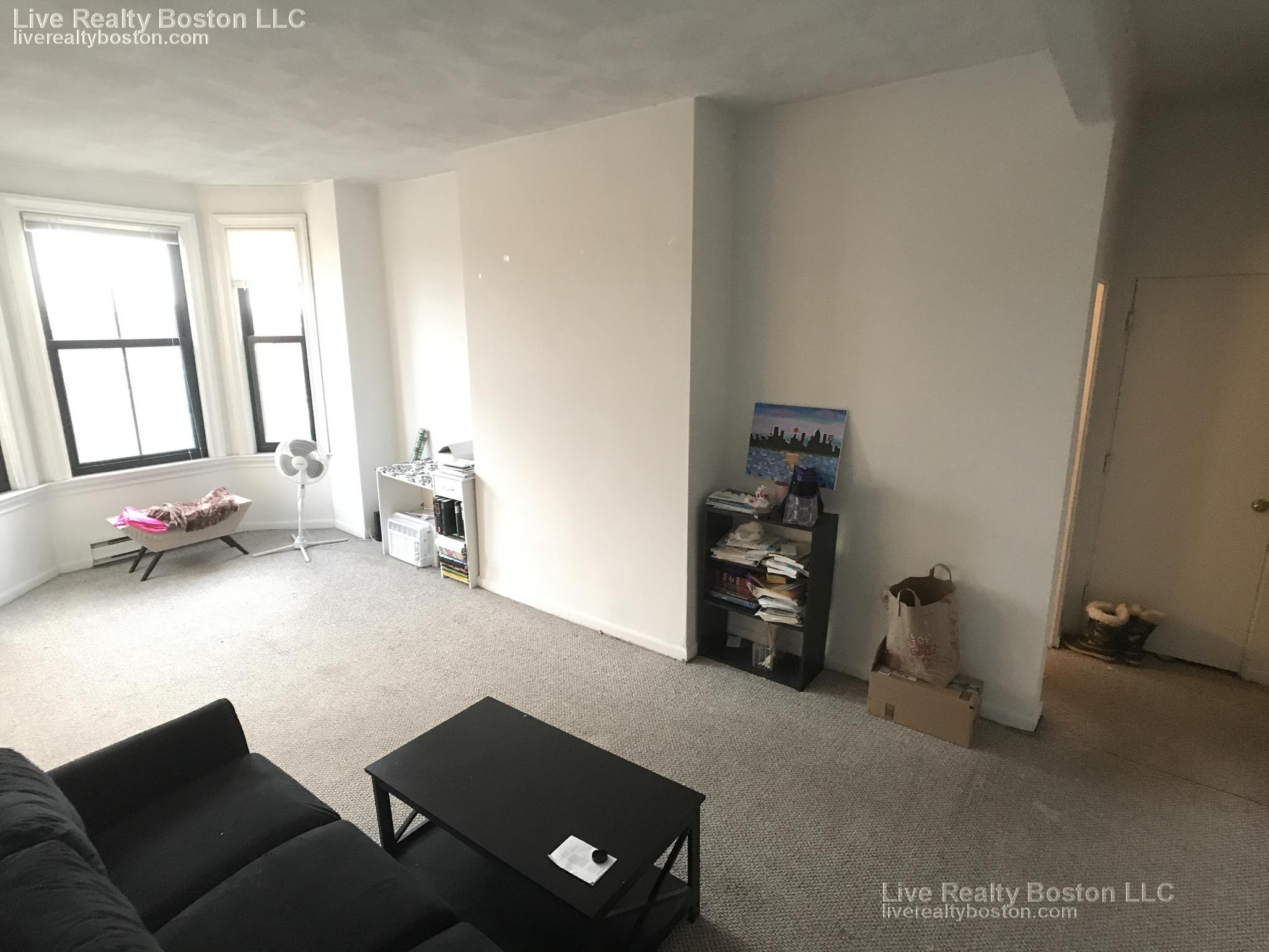 23 Cortes St, Back Bay