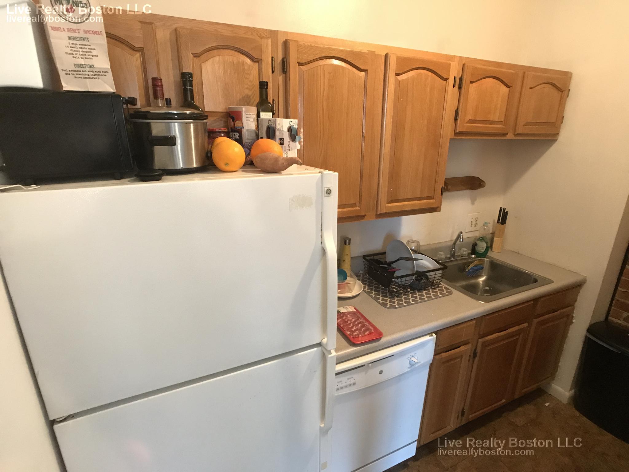 23 Cortes St, Back Bay