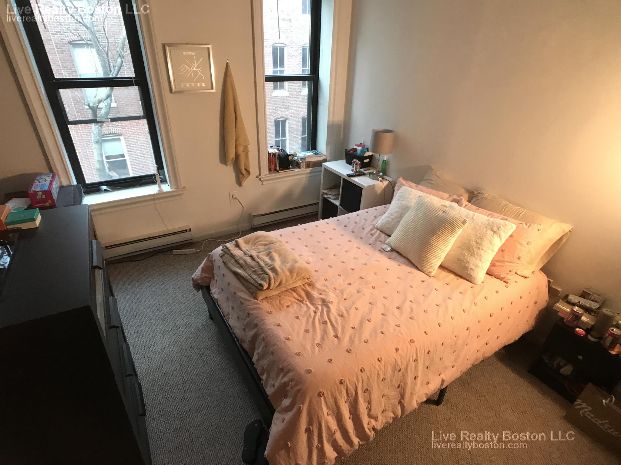 23 Cortes St, Back Bay