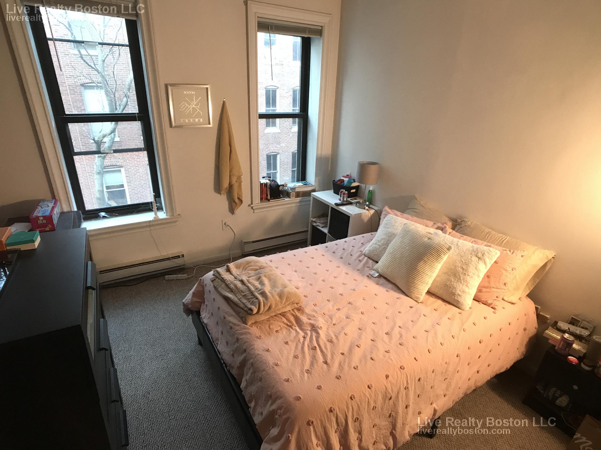 23 Cortes St, Back Bay