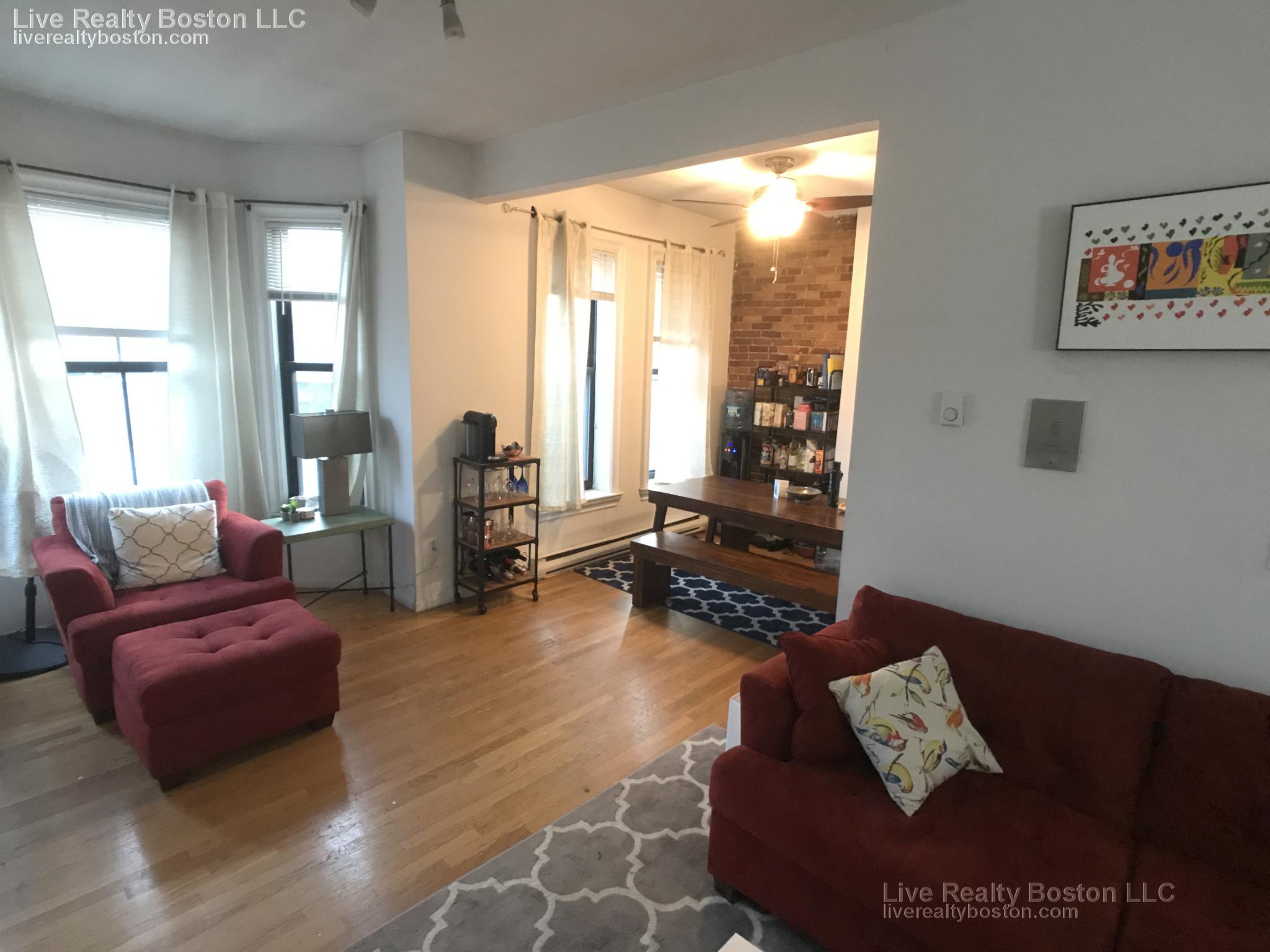 23 Cortes St, Back Bay