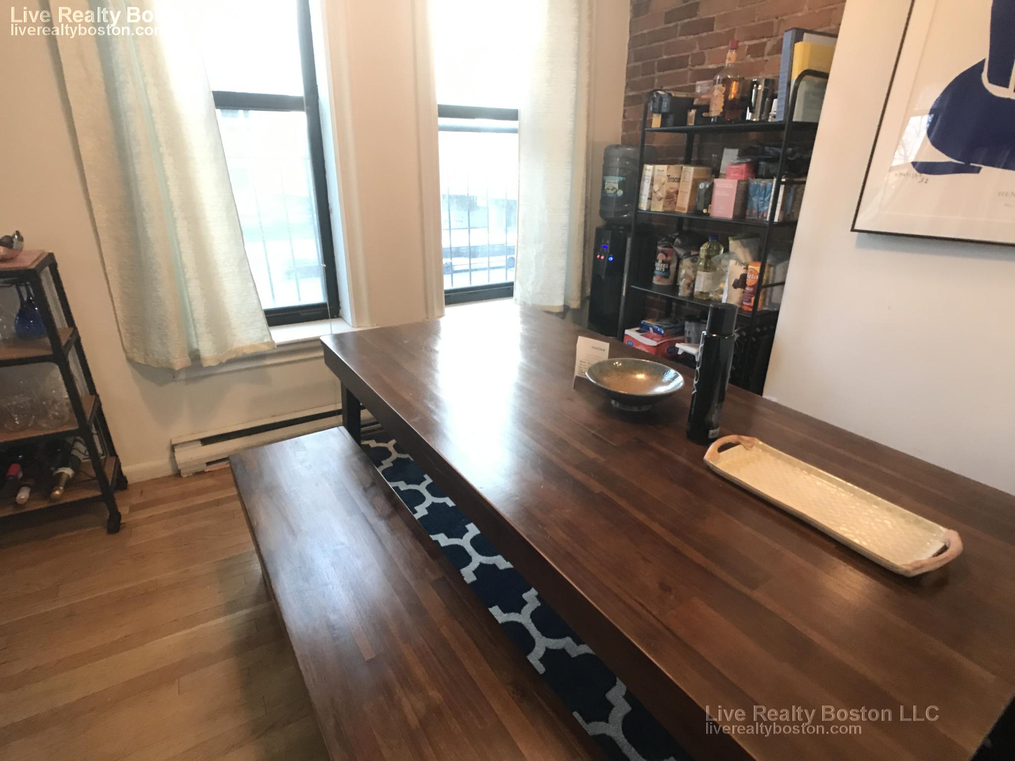 23 Cortes St, Back Bay