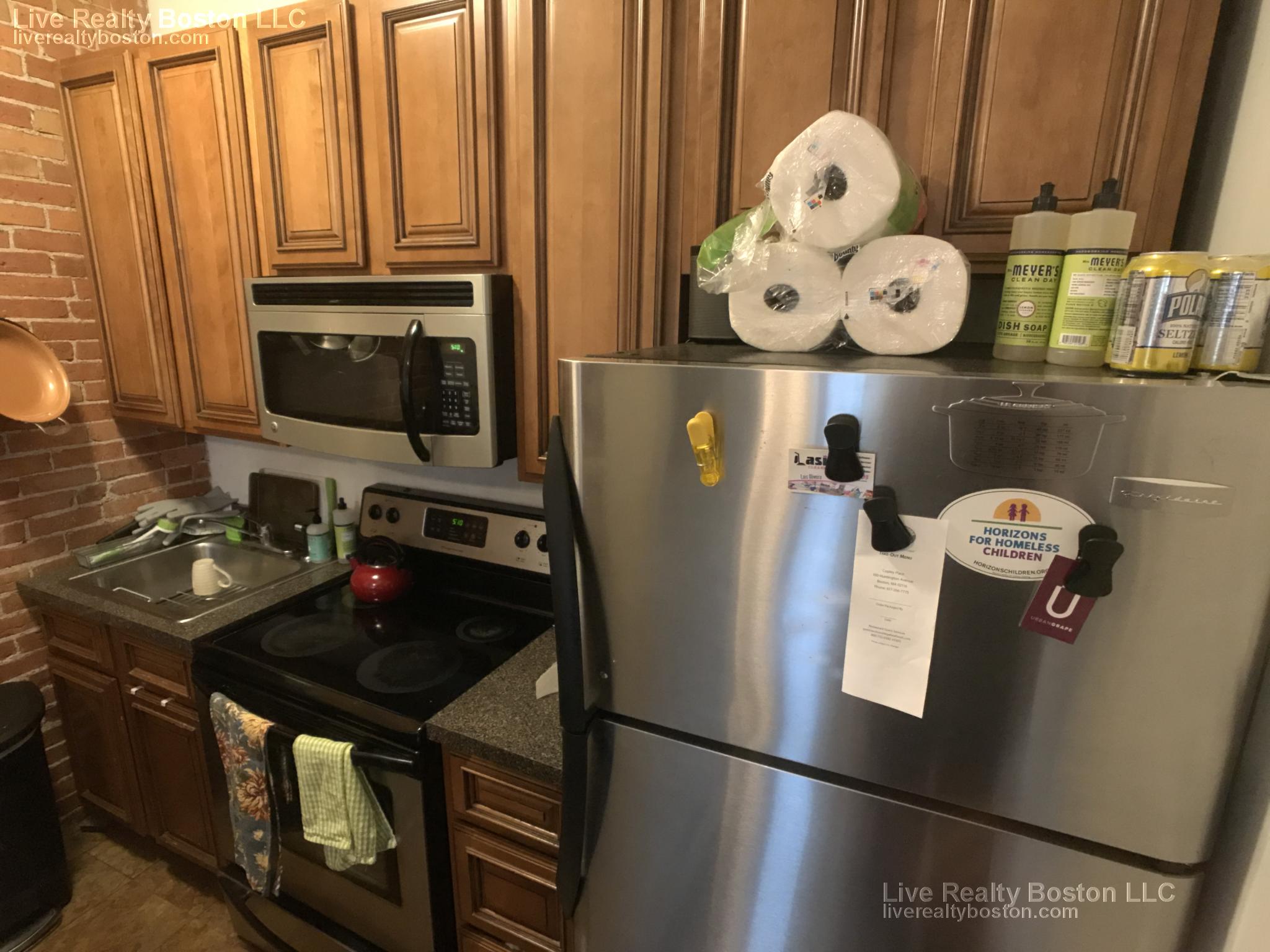 23 Cortes St, Back Bay