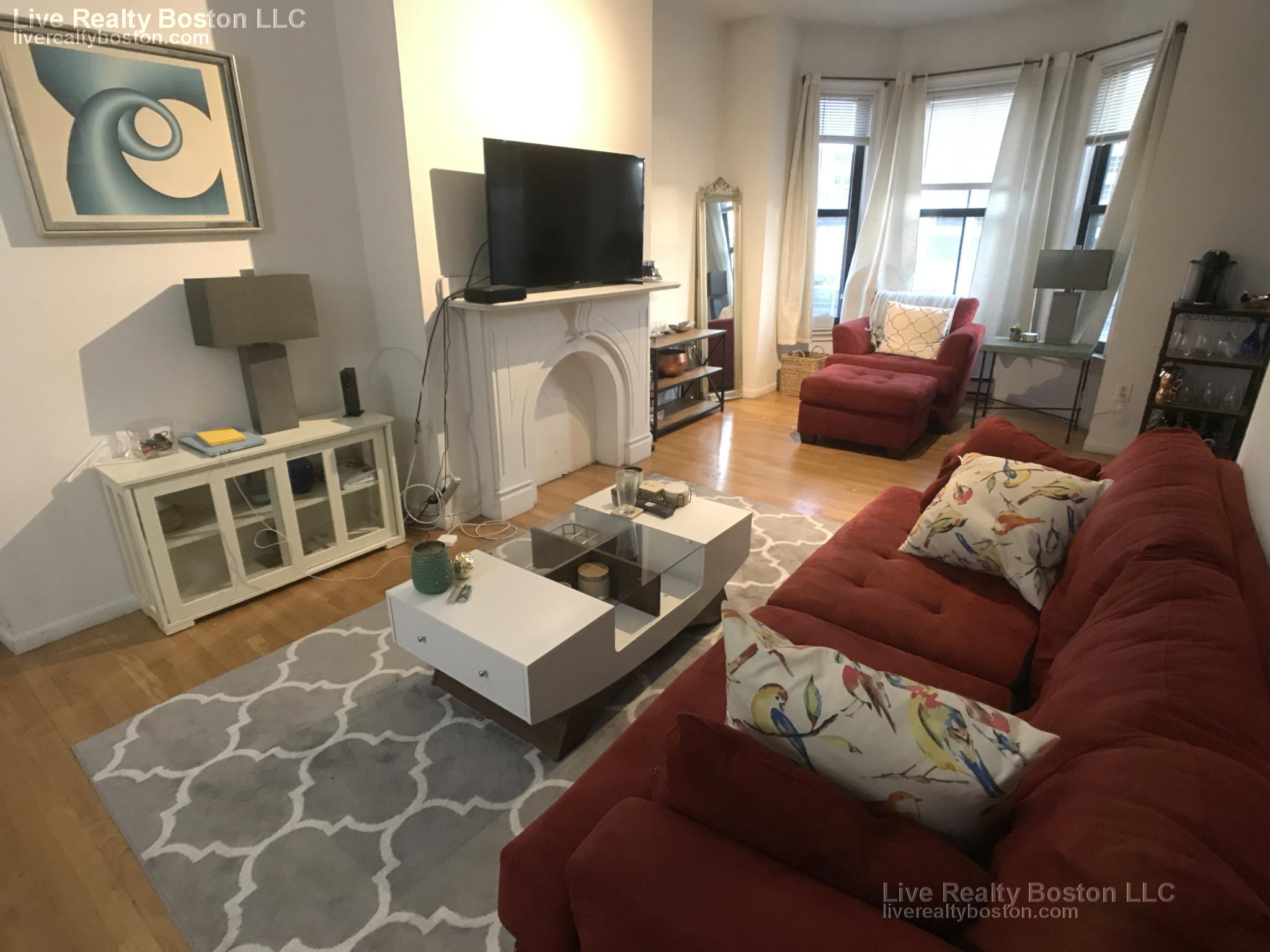 23 Cortes St, Back Bay