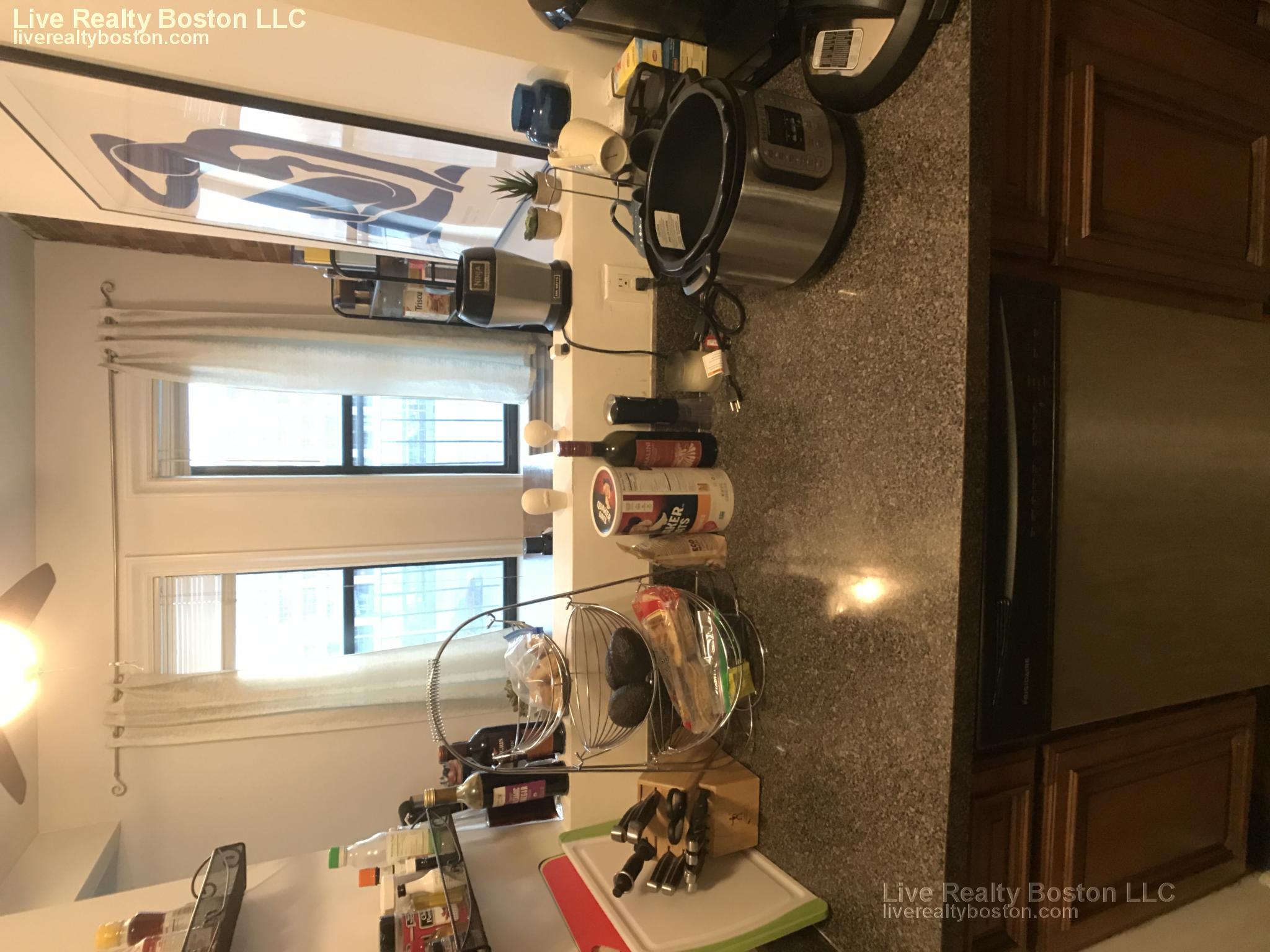 23 Cortes St, Back Bay