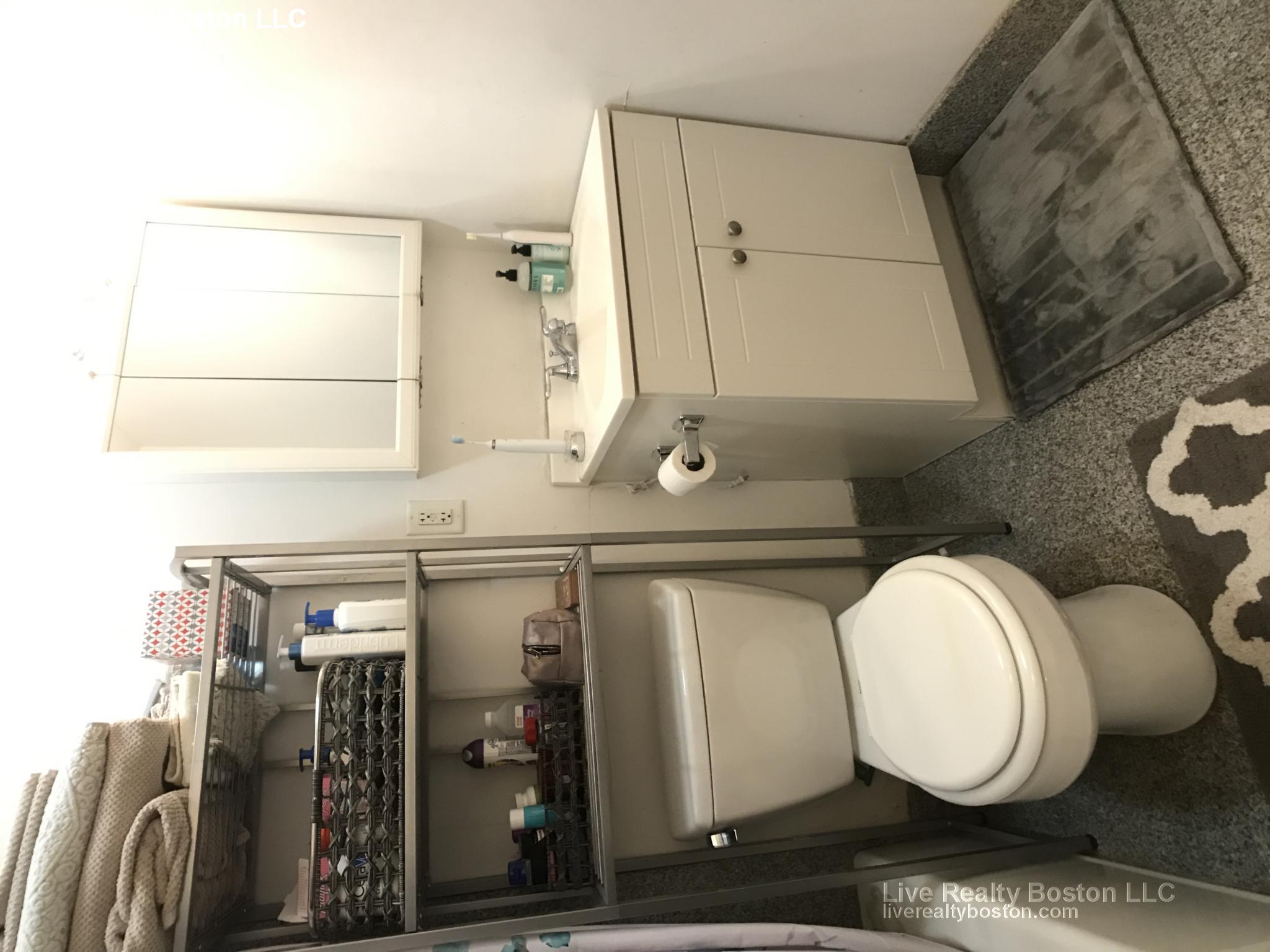 23 Cortes St, Back Bay