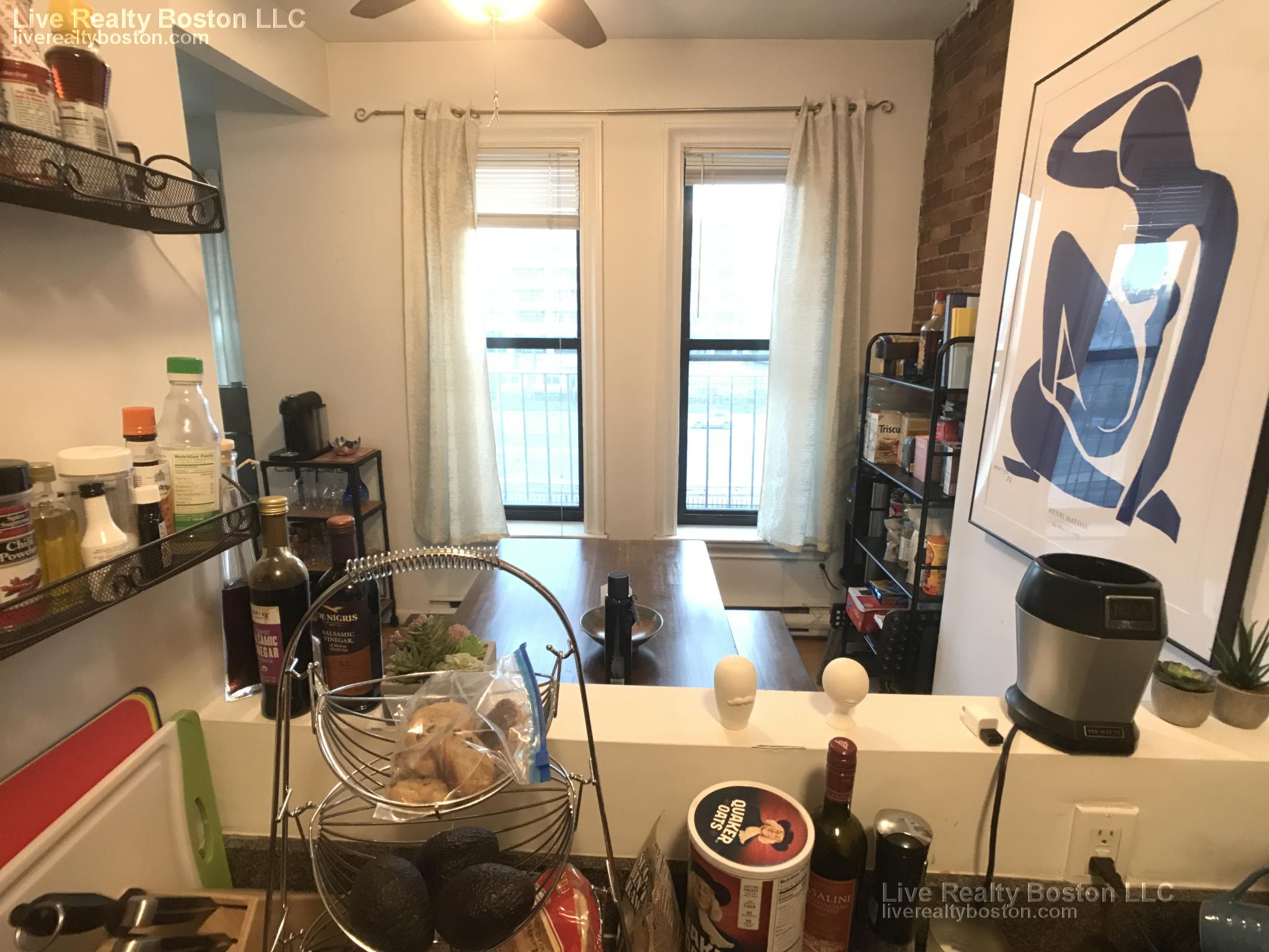 23 Cortes St, Back Bay