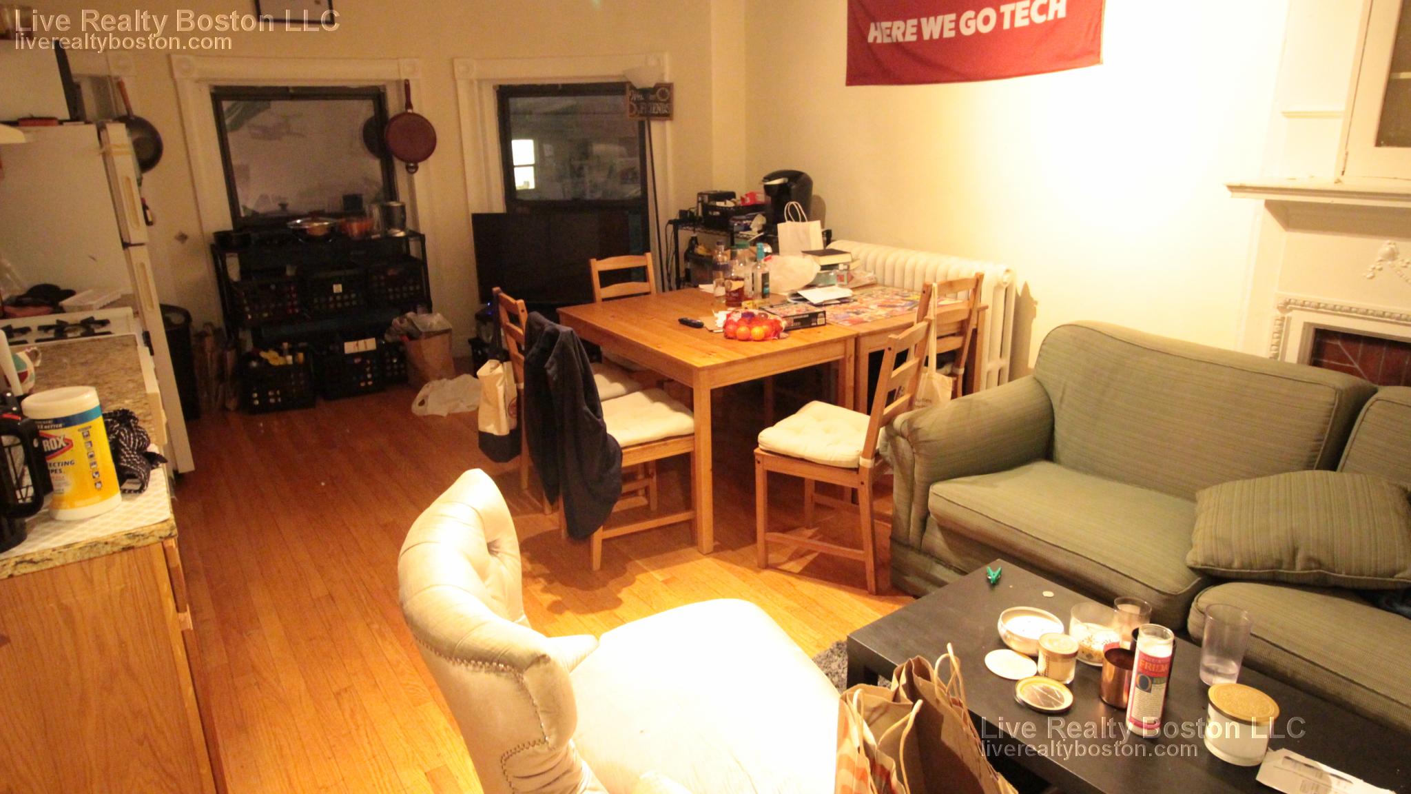 43 Bay State Rd, Fenway