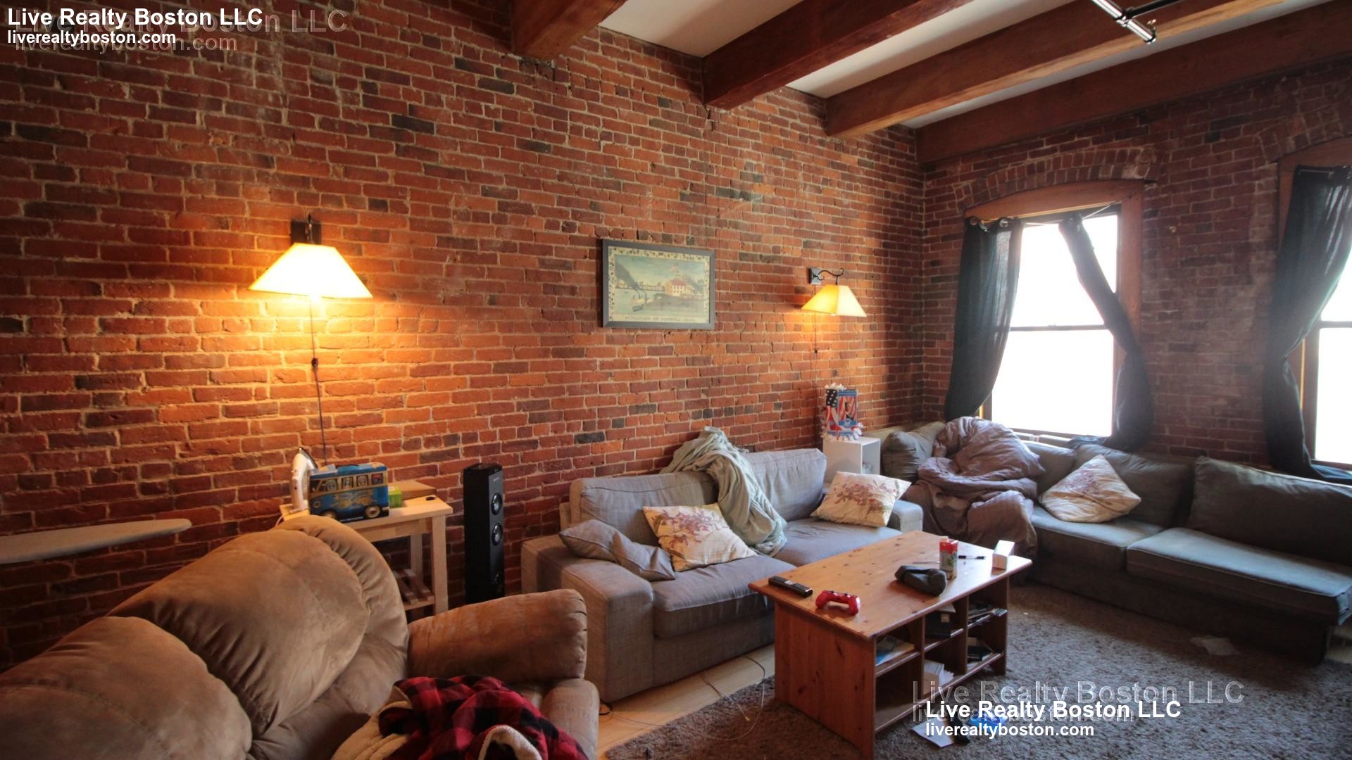 254 Friend St, North End