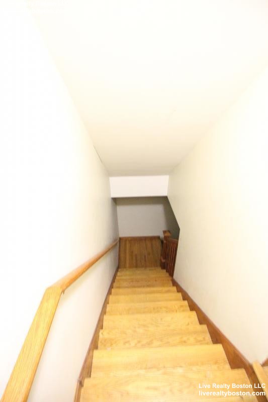 102 Allston St, Allston