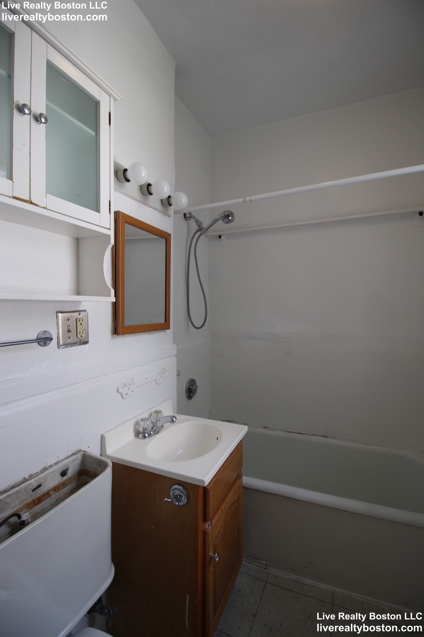 99 Brainerd Rd, Allston