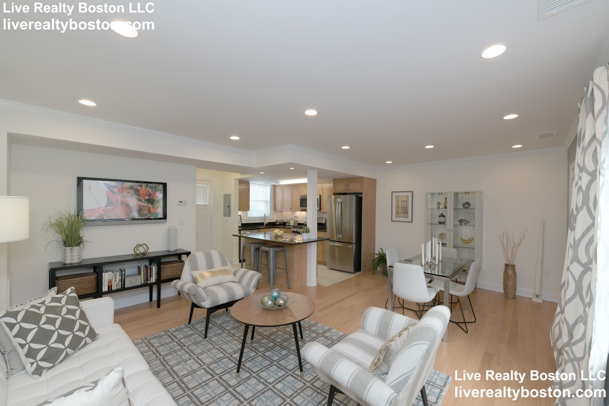 2 bed, 1.5 bath apartment for rent at 134 Thornton Rd, Chestnut Hill — photo 6 of 10