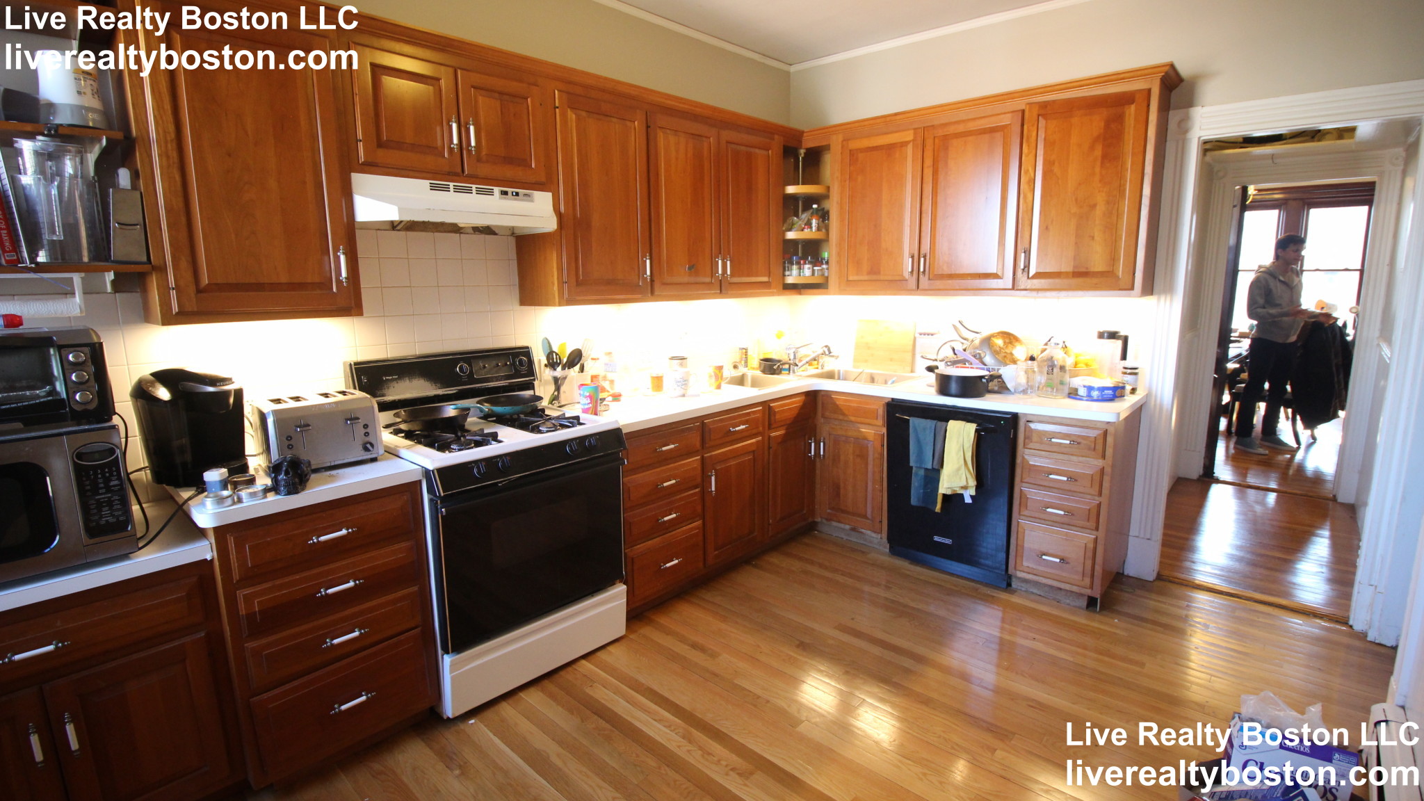 21 Euston St, Coolidge Corner