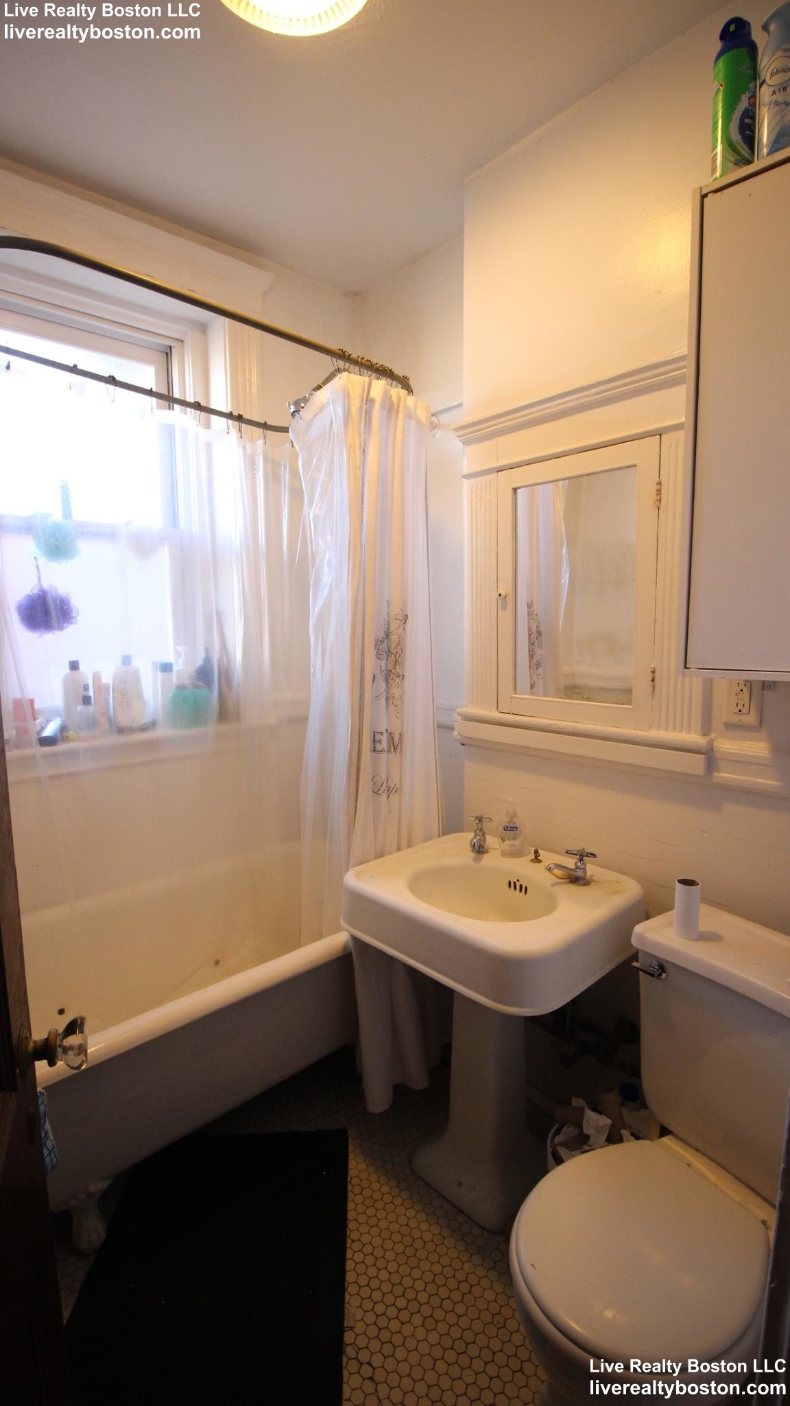 21 Euston St, Coolidge Corner